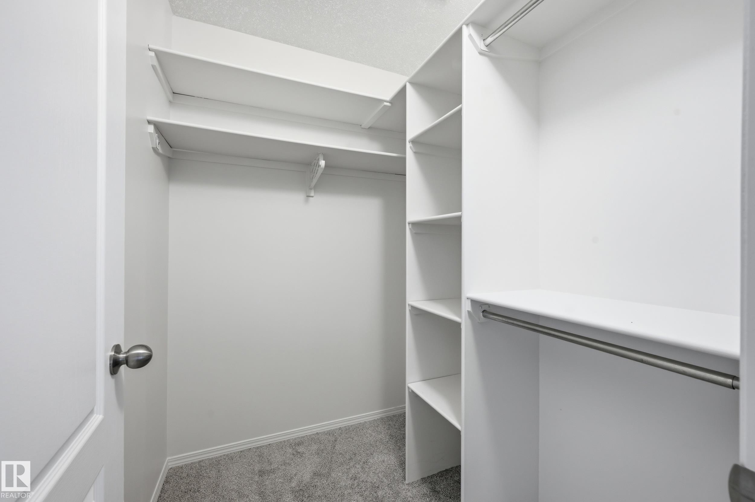 5 Emerson Place, St. Albert, AB - Indoor With Storage