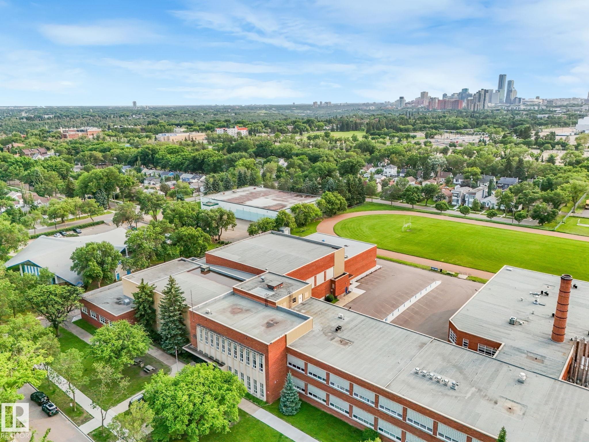 11422 70 Street, Edmonton, AB