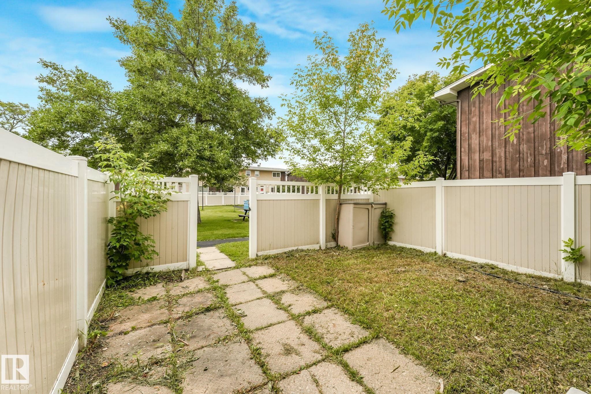 10458 55 Avenue, Edmonton, AB