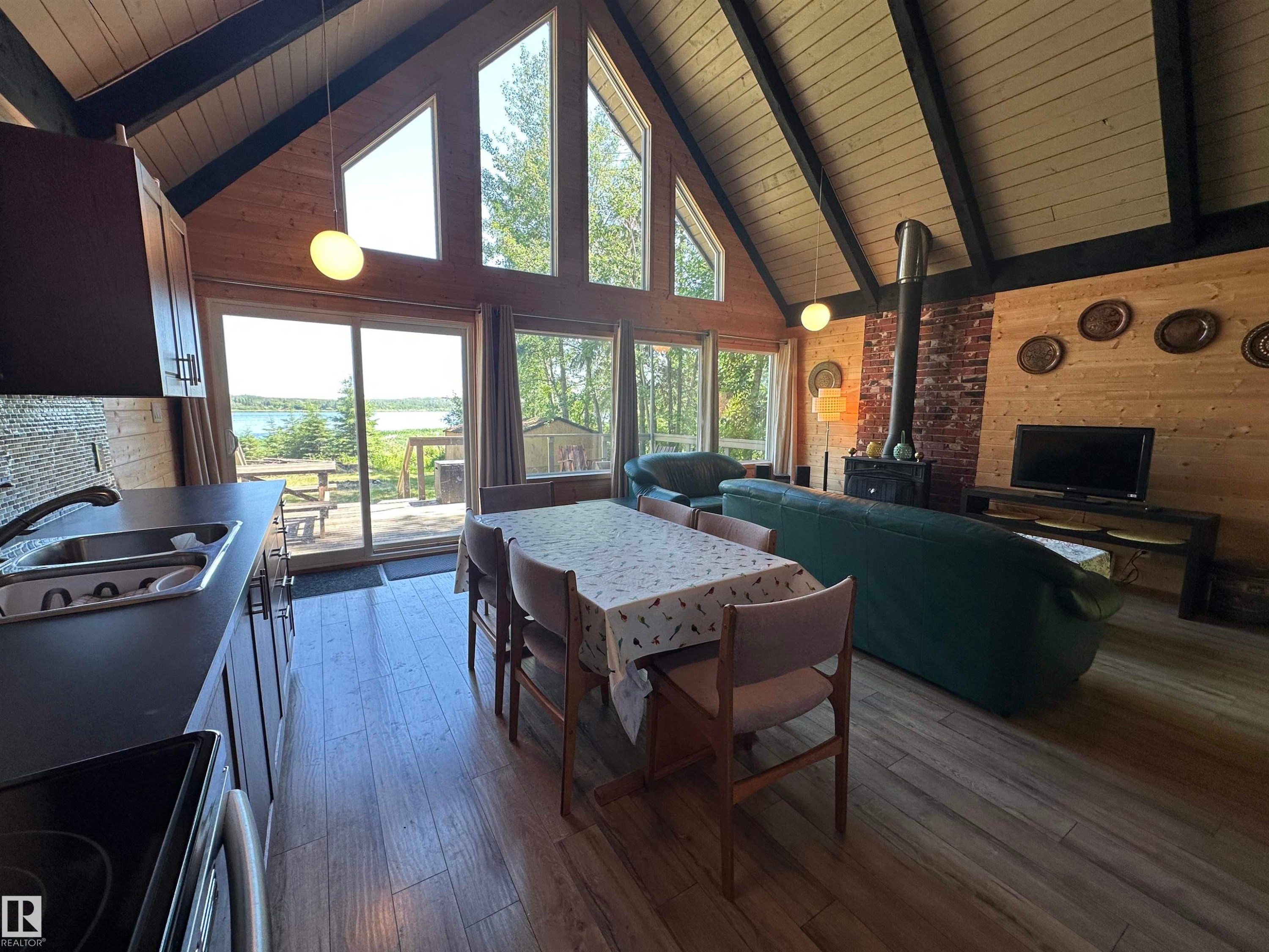 4307 Spruce Point(E), Rural Lac Ste. Anne County, AB