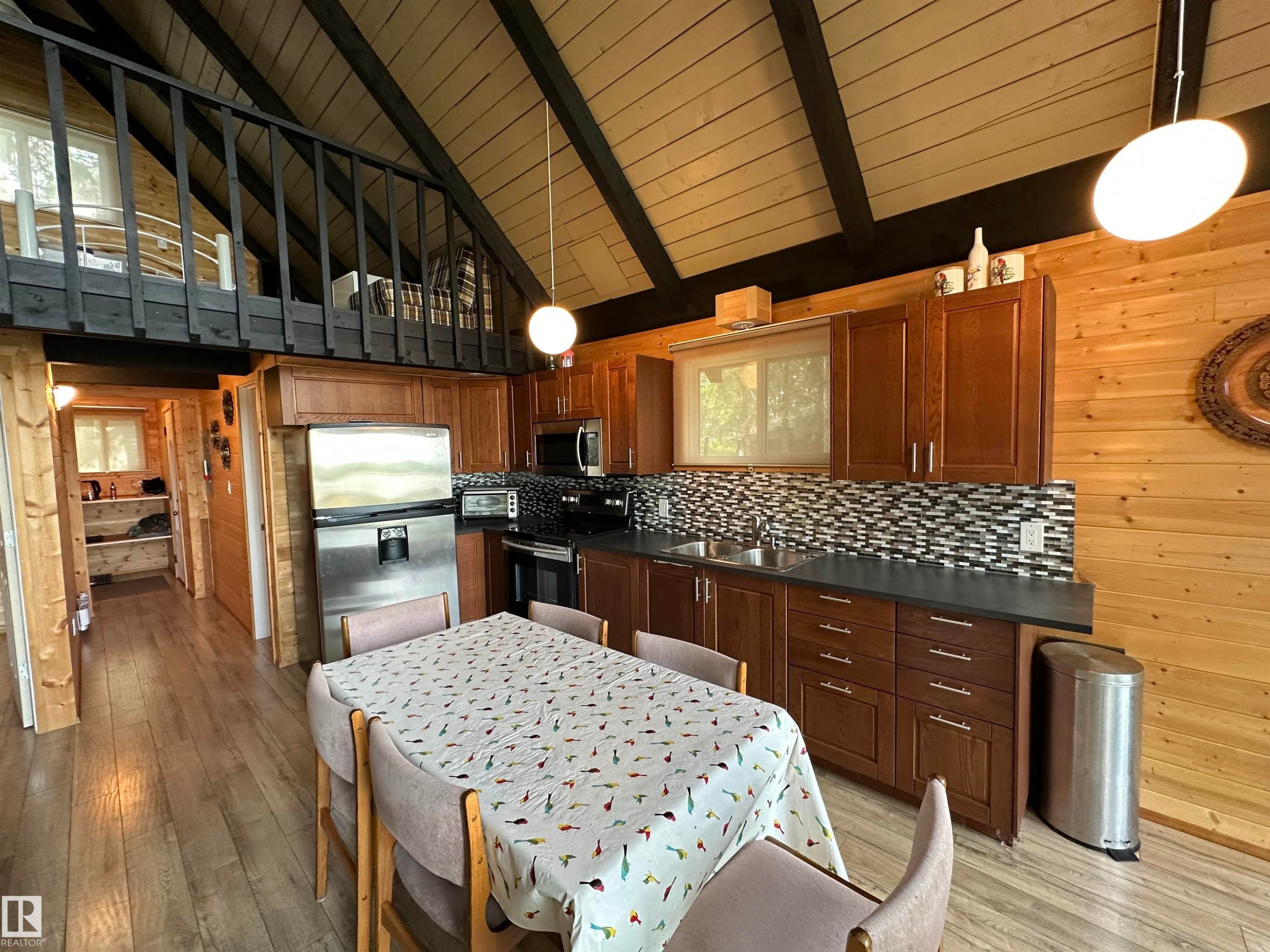 4307 Spruce Point(E), Rural Lac Ste. Anne County, AB