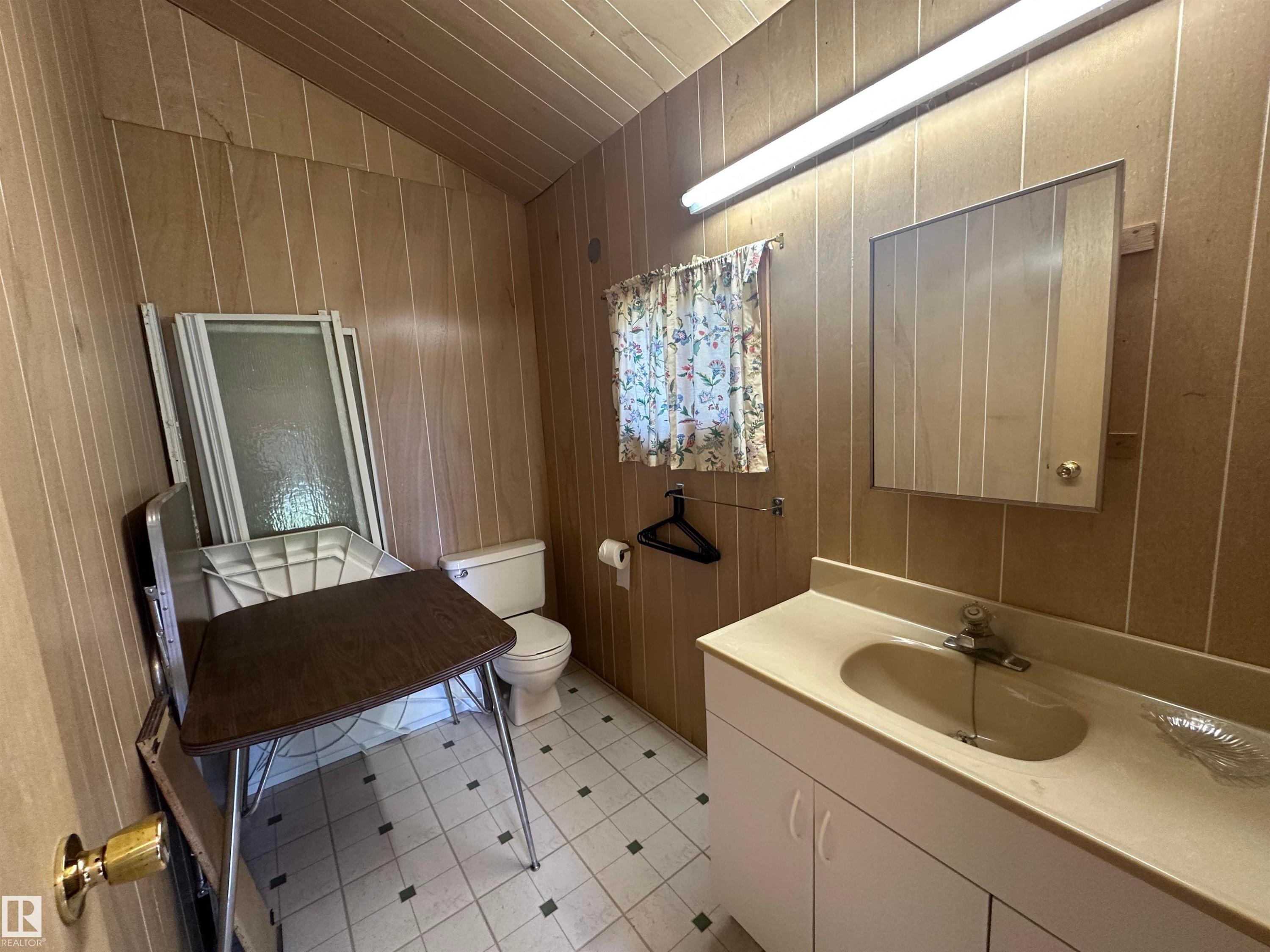 4307 Spruce Point(E), Rural Lac Ste. Anne County, AB