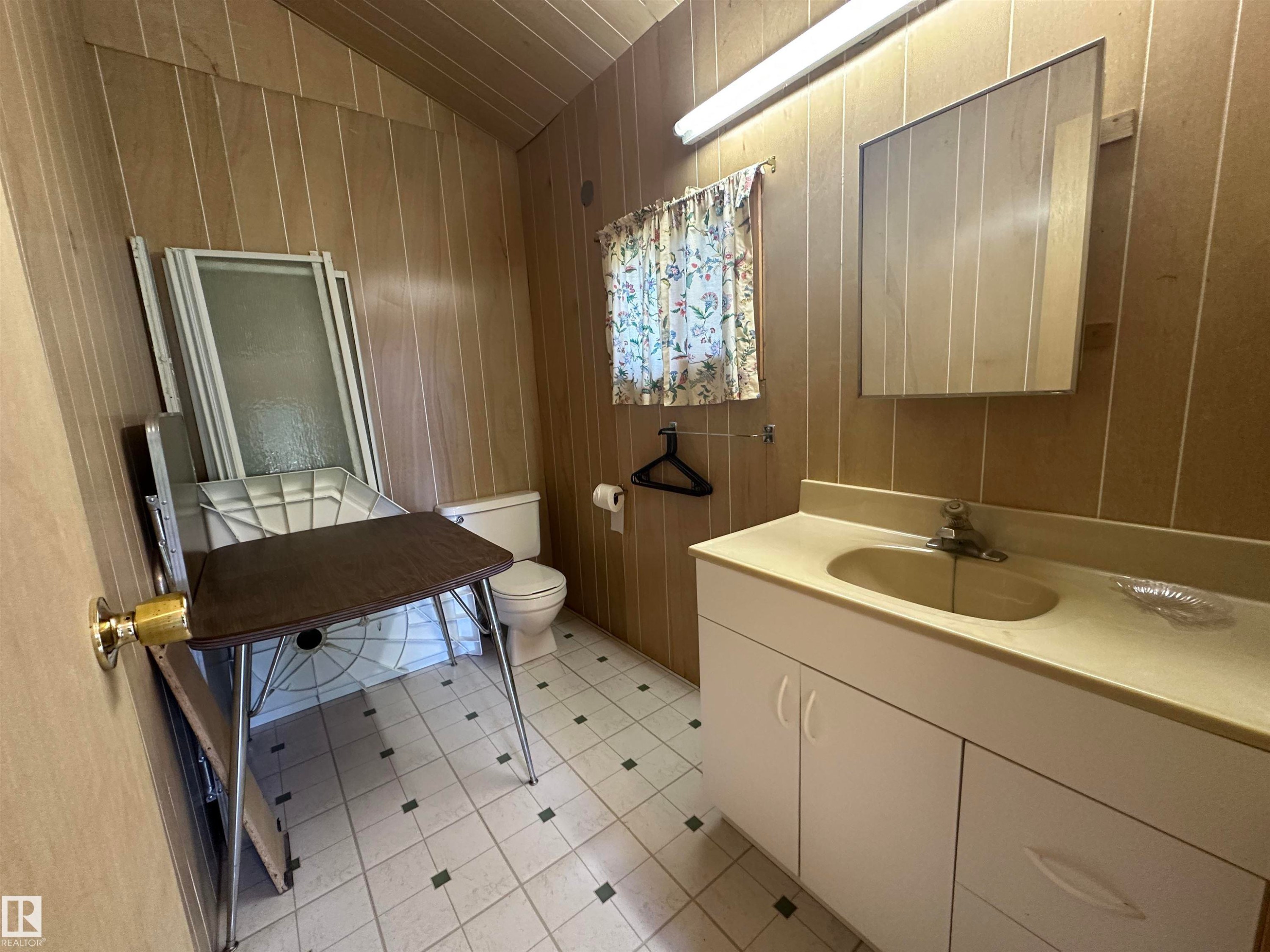 4307 Spruce Point(E), Rural Lac Ste. Anne County, AB