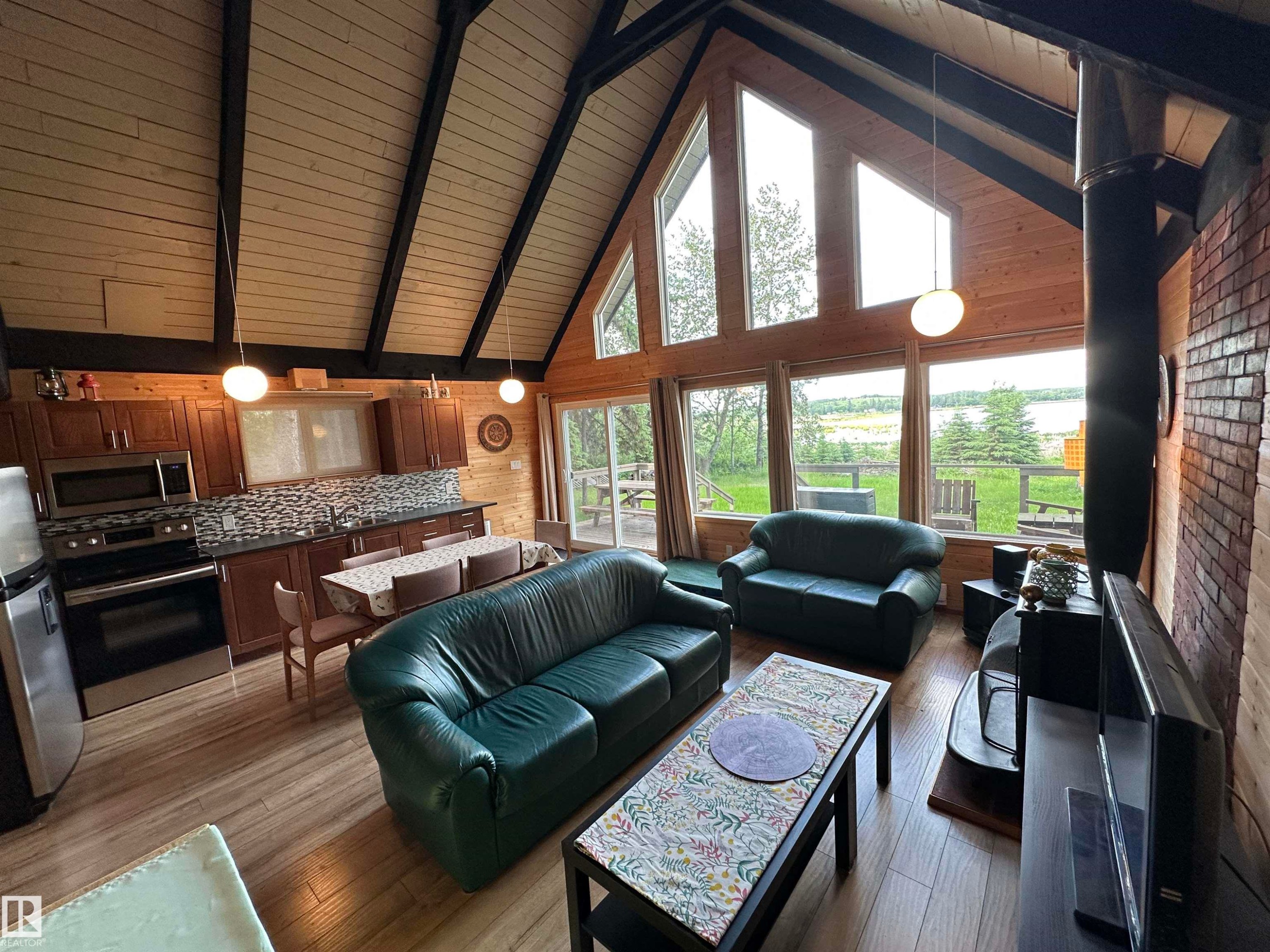 4307 Spruce Point(E), Rural Lac Ste. Anne County, AB