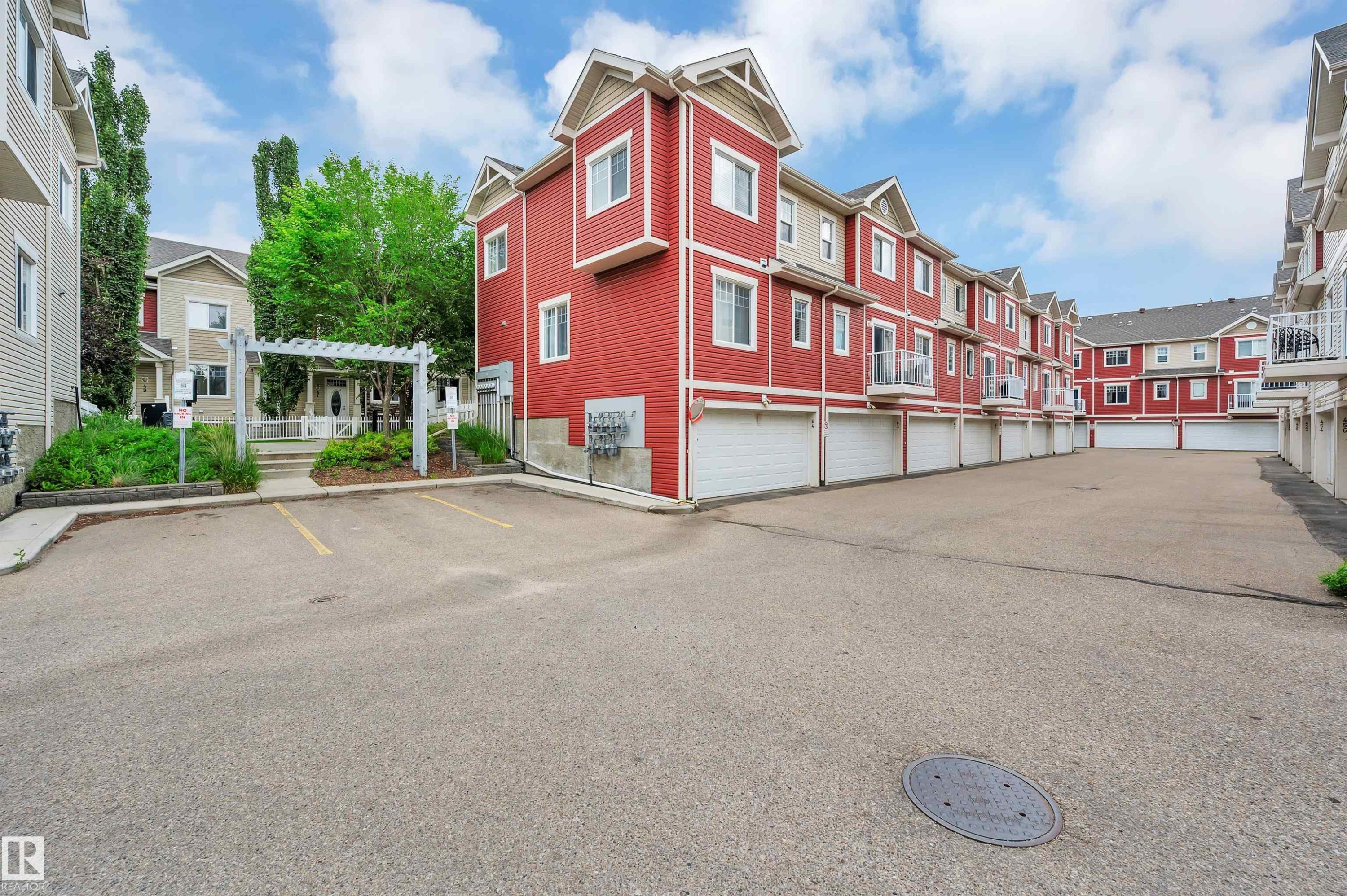 #59 460 Hemingway Rd Nw, Edmonton, AB - Outdoor