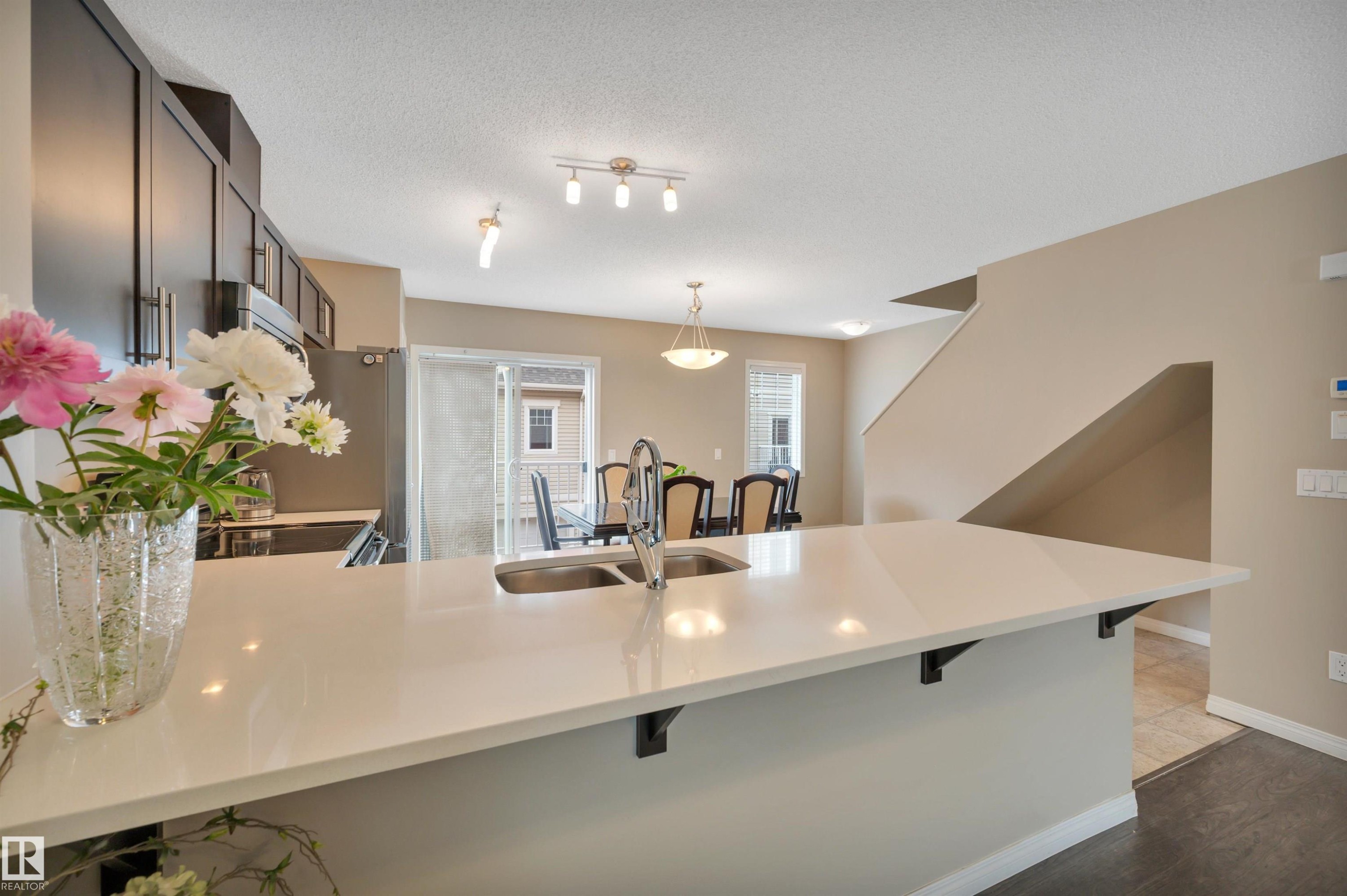 #59 460 Hemingway Rd Nw, Edmonton, AB - Indoor