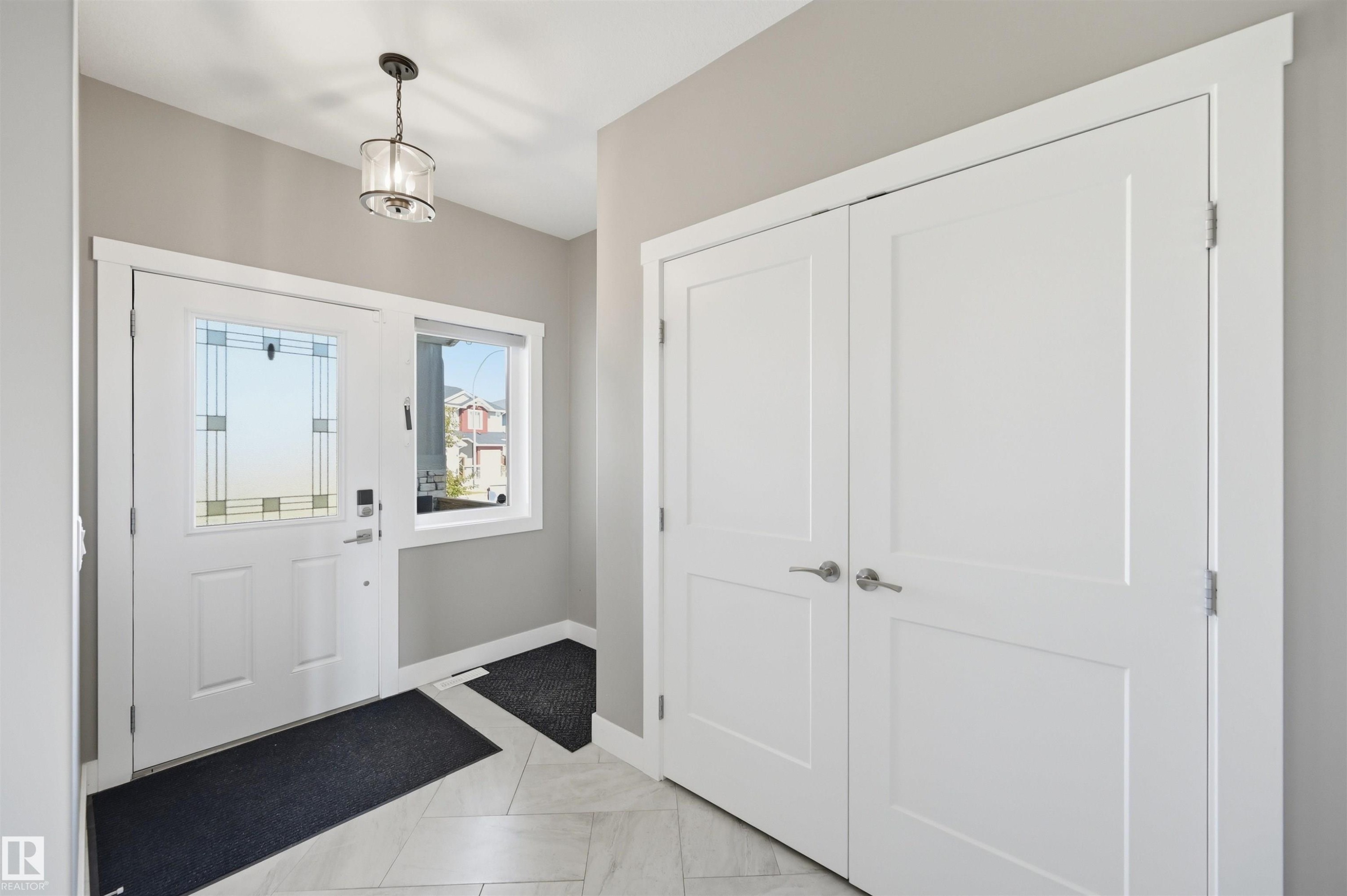 9 Southbridge Drive, Calmar, AB