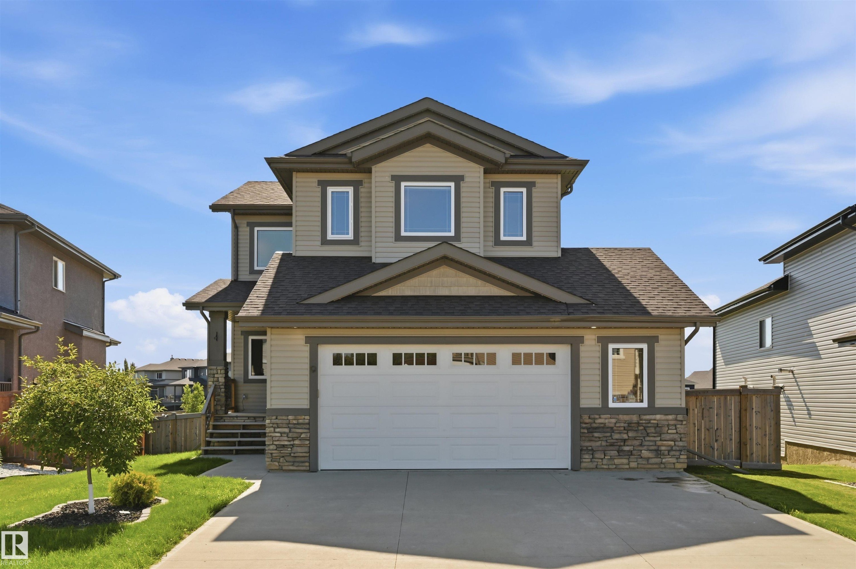 9 Southbridge Drive, Calmar, AB