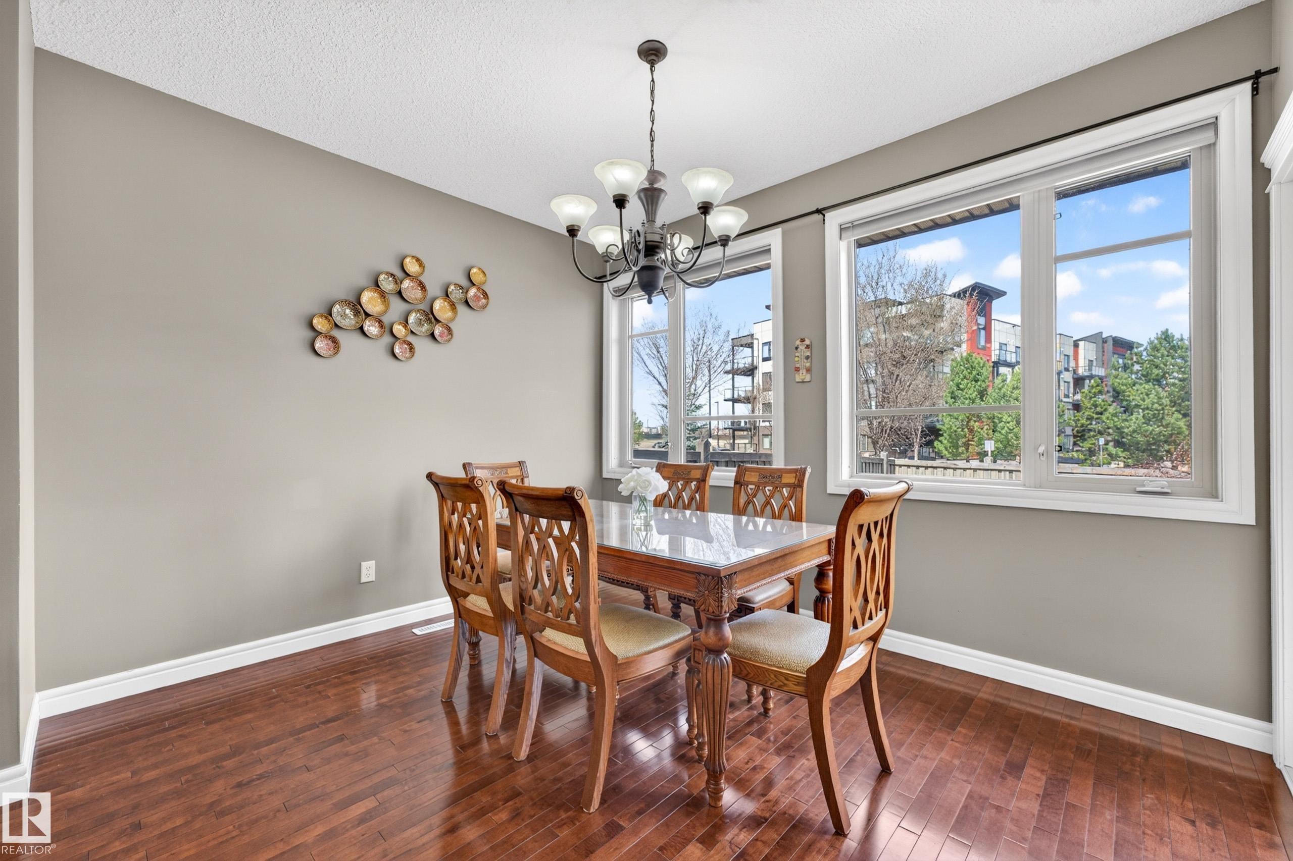 506 Adams Way Sw, Edmonton, AB - Indoor Photo Showing Dining Room