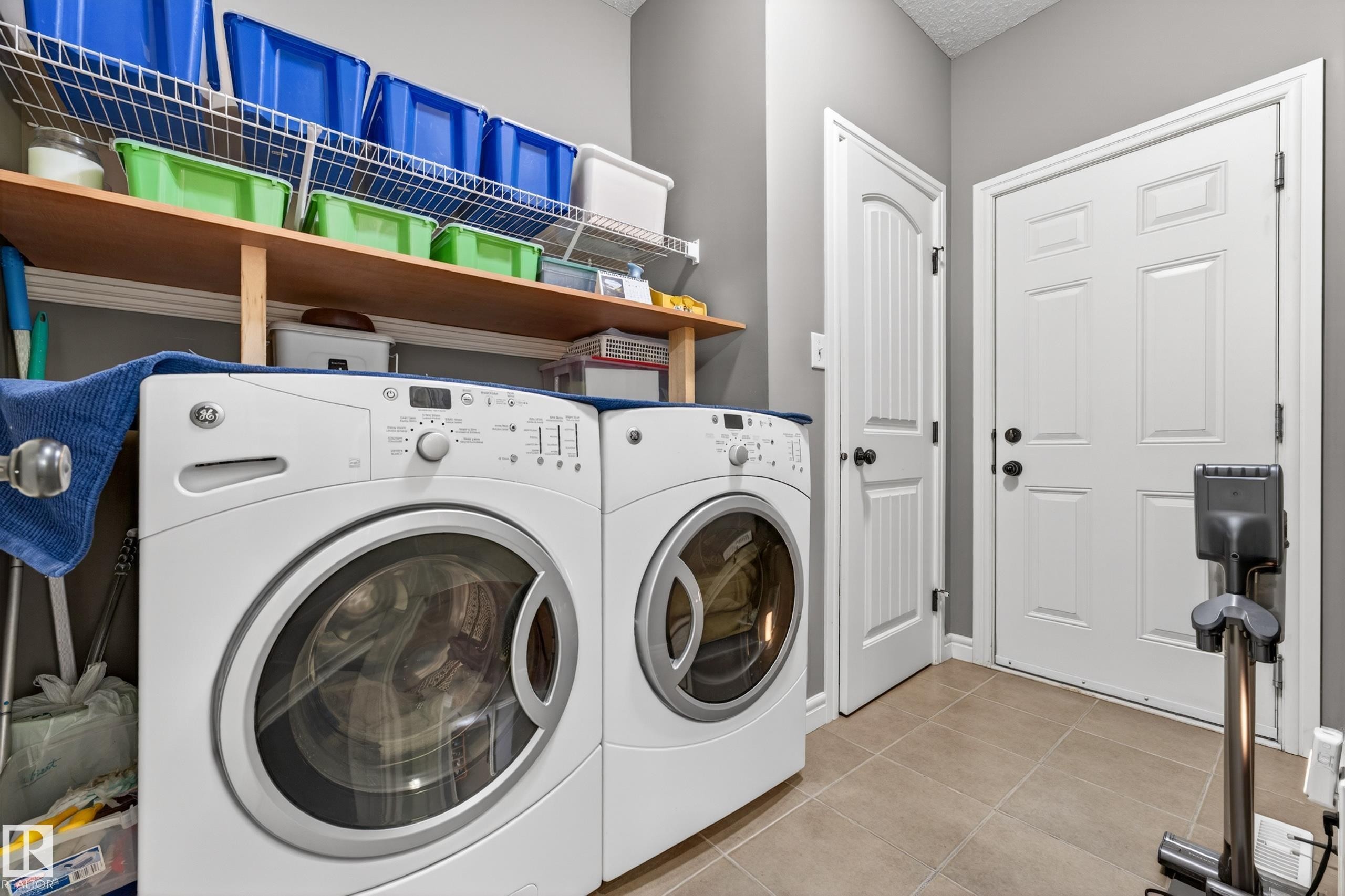 506 Adams Way Sw, Edmonton, AB - Indoor Photo Showing Laundry Room