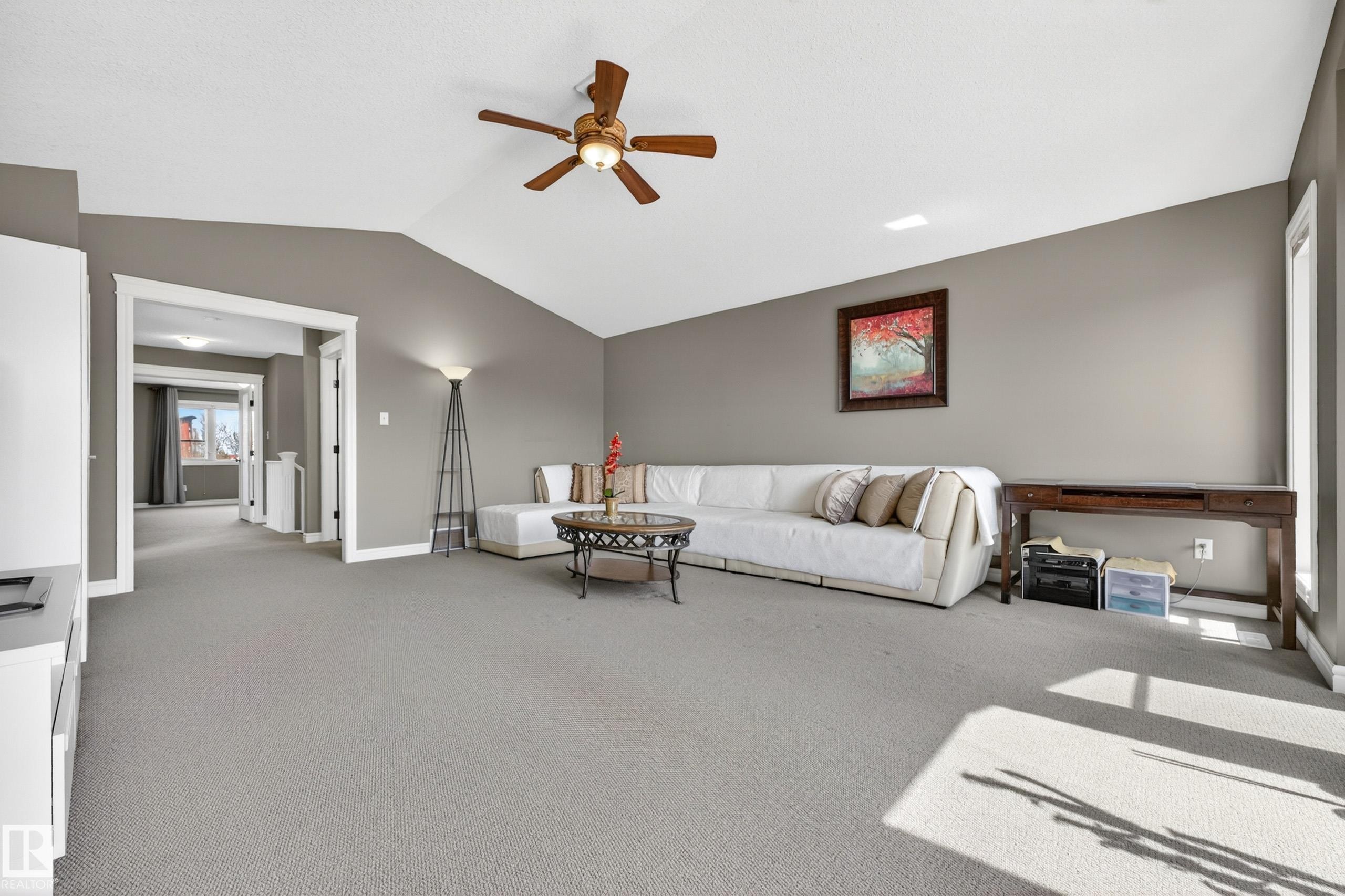 506 Adams Way Sw, Edmonton, AB - Indoor Photo Showing Other Room