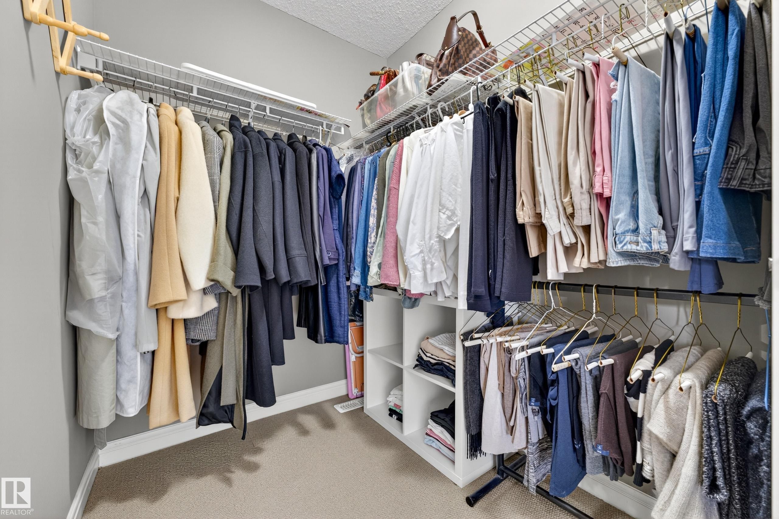 506 Adams Way Sw, Edmonton, AB - Indoor With Storage