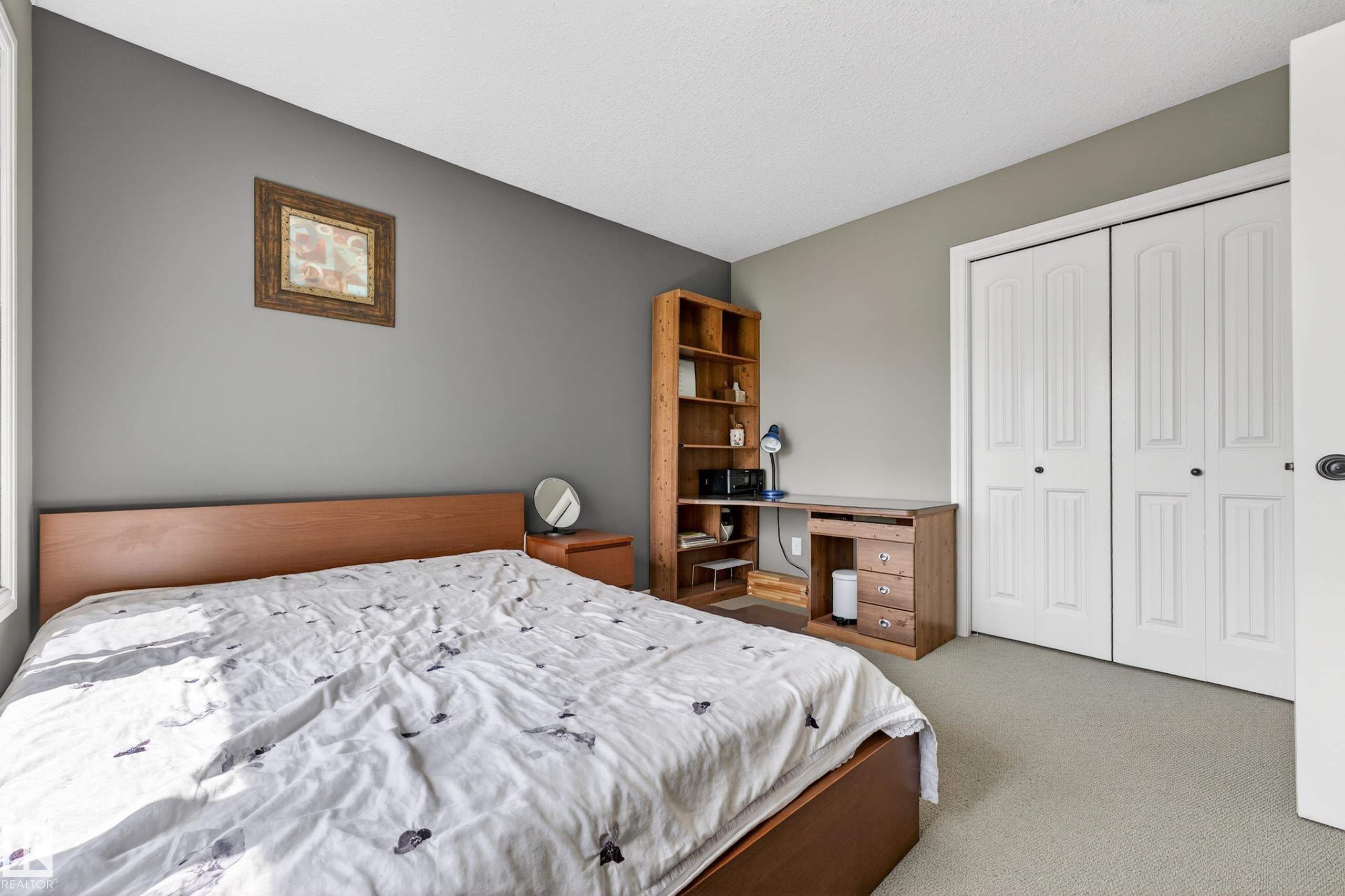 506 Adams Way Sw, Edmonton, AB - Indoor Photo Showing Bedroom