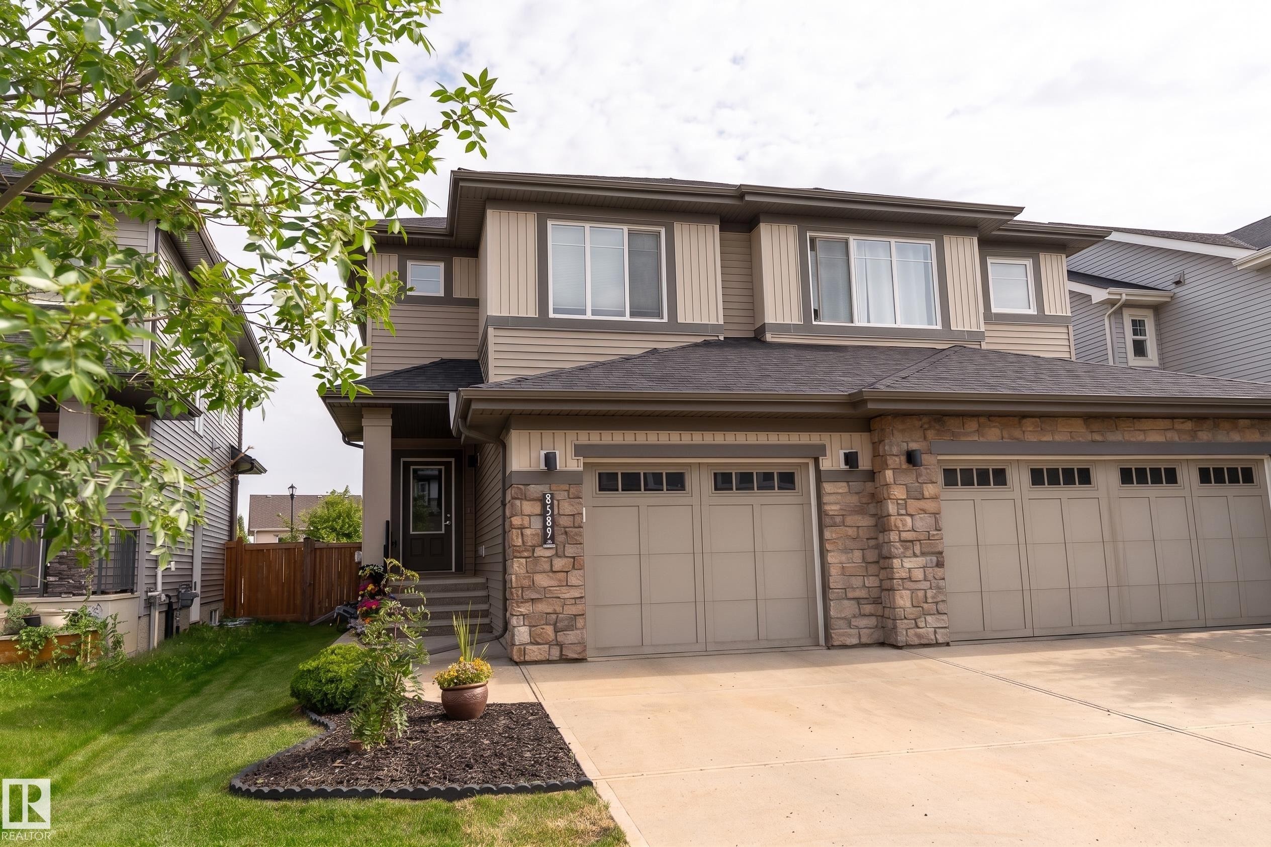 8589 Cushing Place Sw, Edmonton, AB - Outdoor