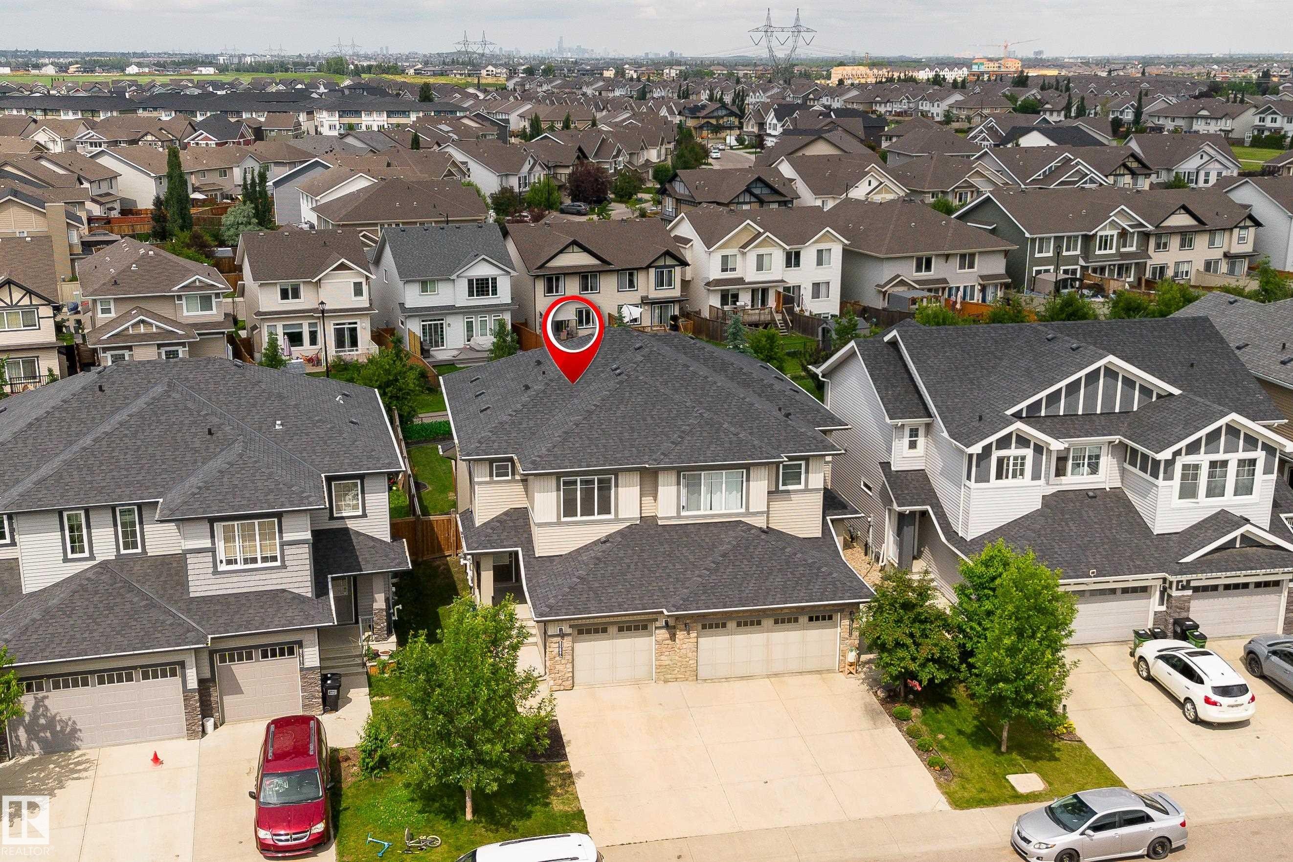 8589 Cushing Place Sw, Edmonton, AB - Outdoor With Facade