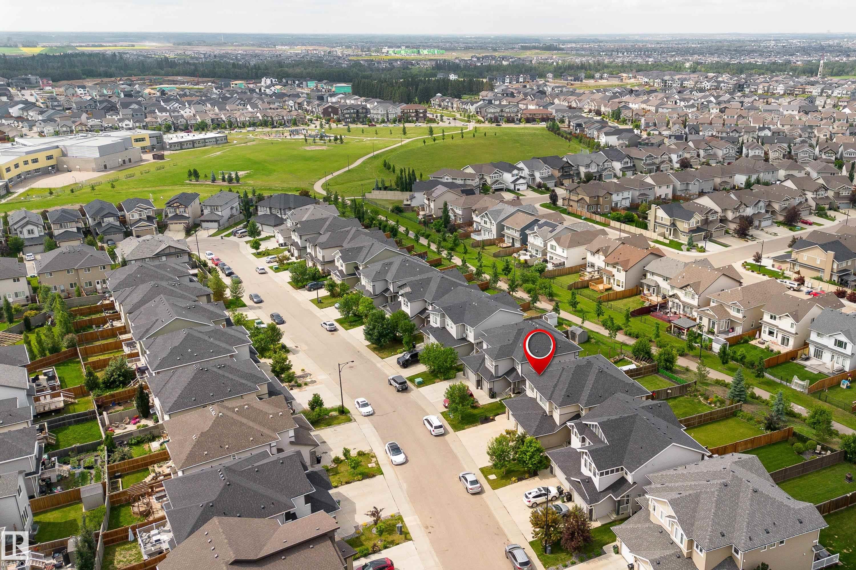 8589 Cushing Place Sw, Edmonton, AB - Outdoor With View