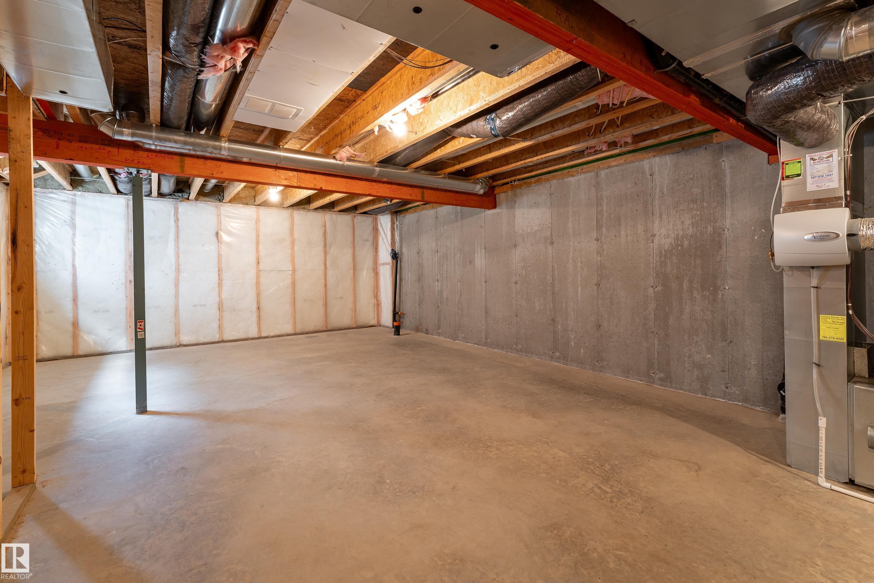8589 Cushing Place Sw, Edmonton, AB - Indoor Photo Showing Basement