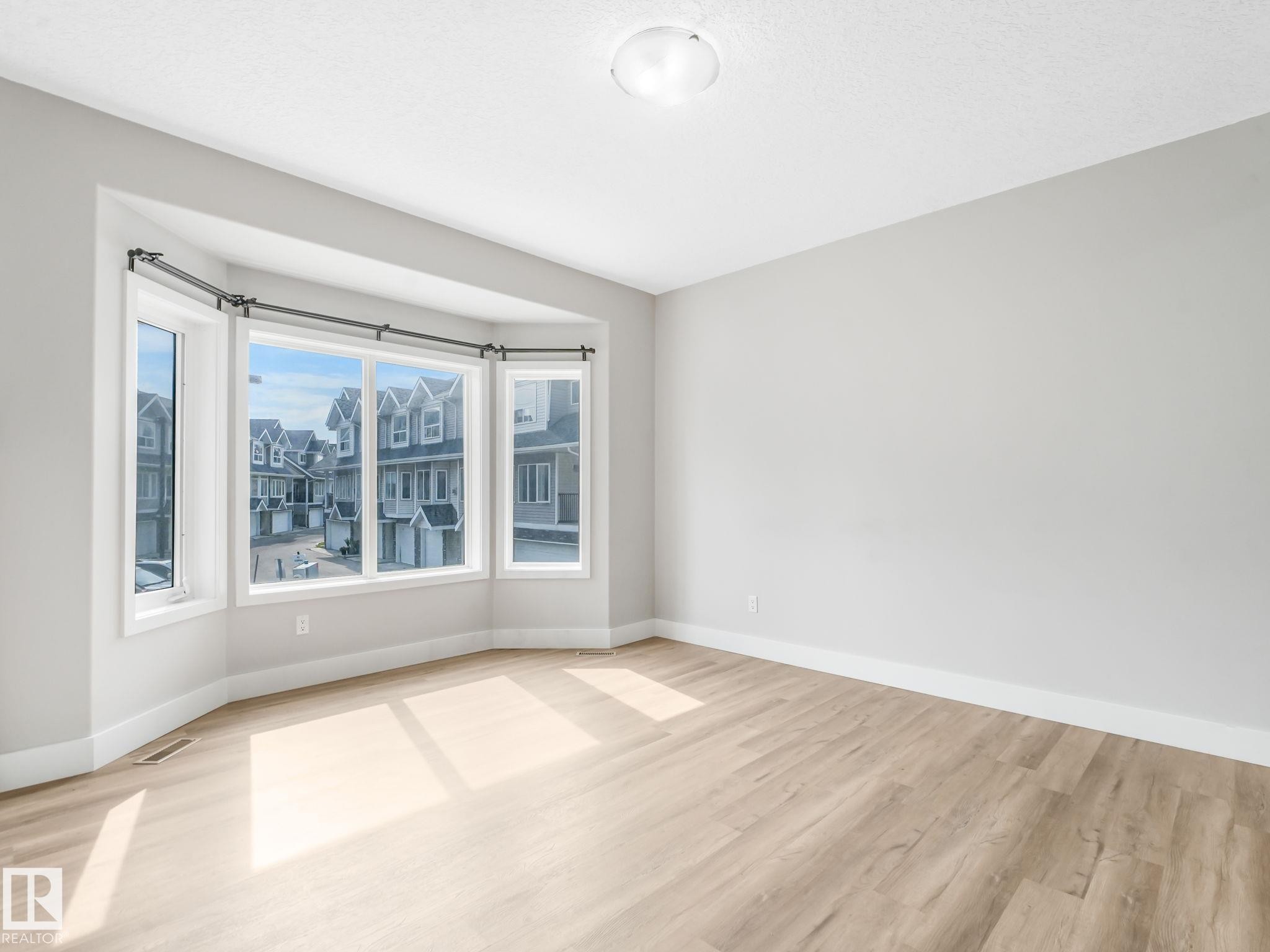 5 13215 153 Avenue, Edmonton, AB