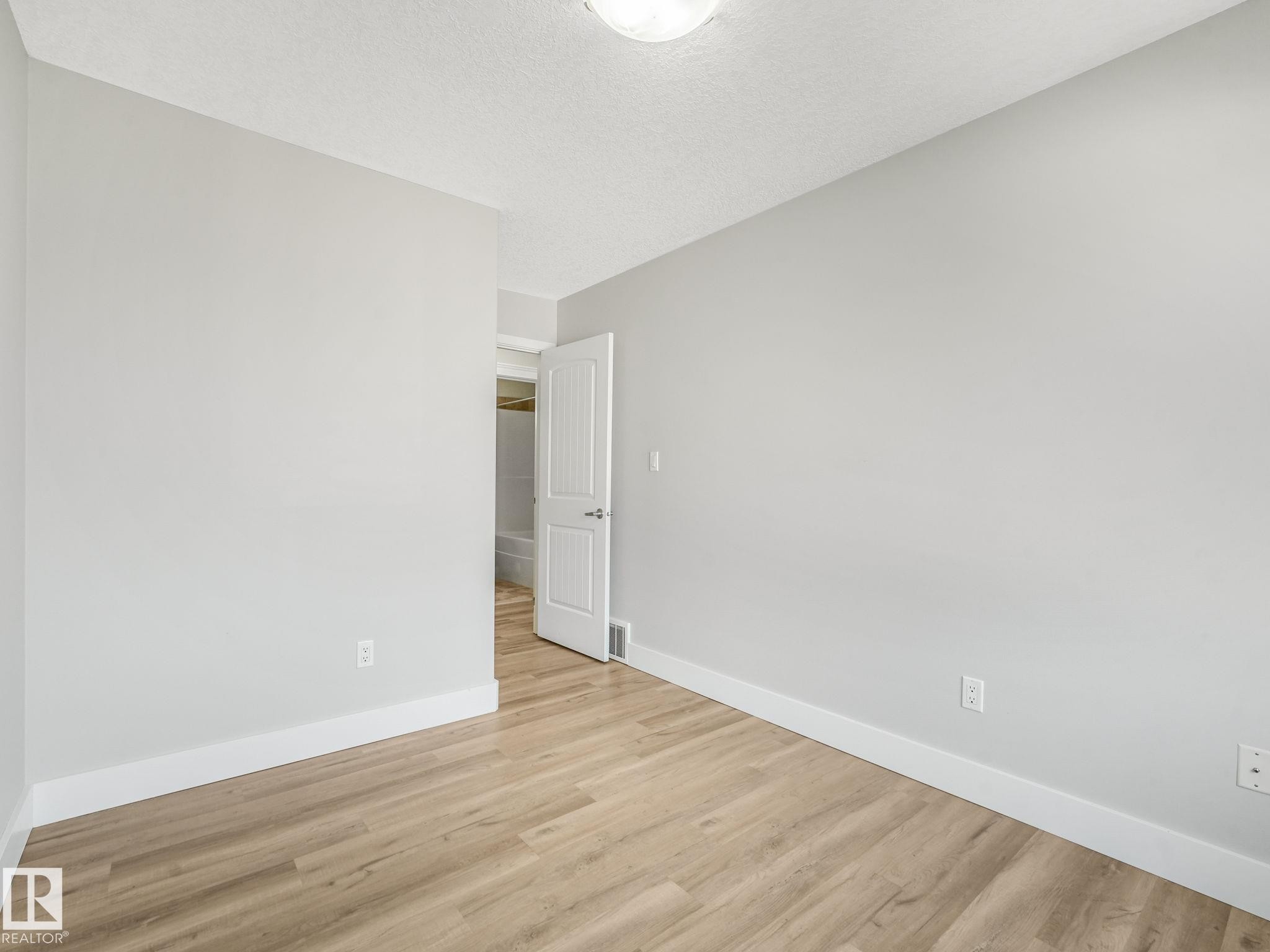 5 13215 153 Avenue, Edmonton, AB