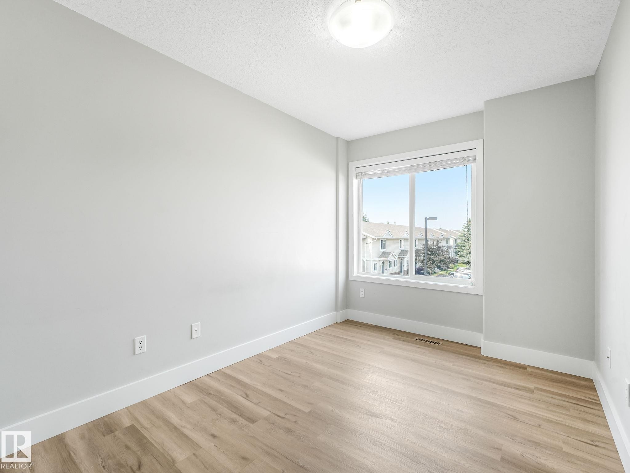 5 13215 153 Avenue, Edmonton, AB