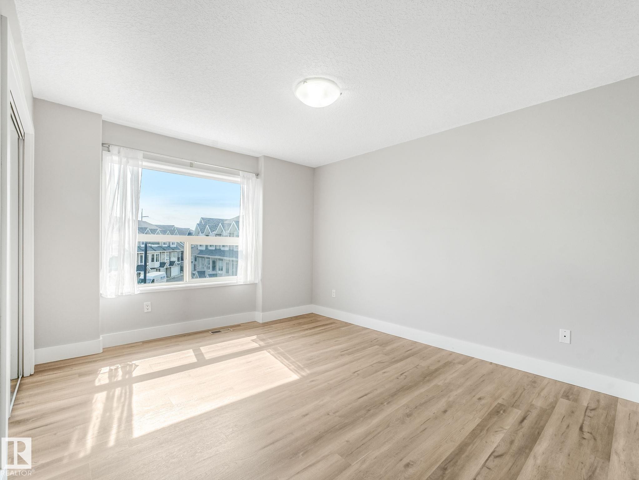 5 13215 153 Avenue, Edmonton, AB