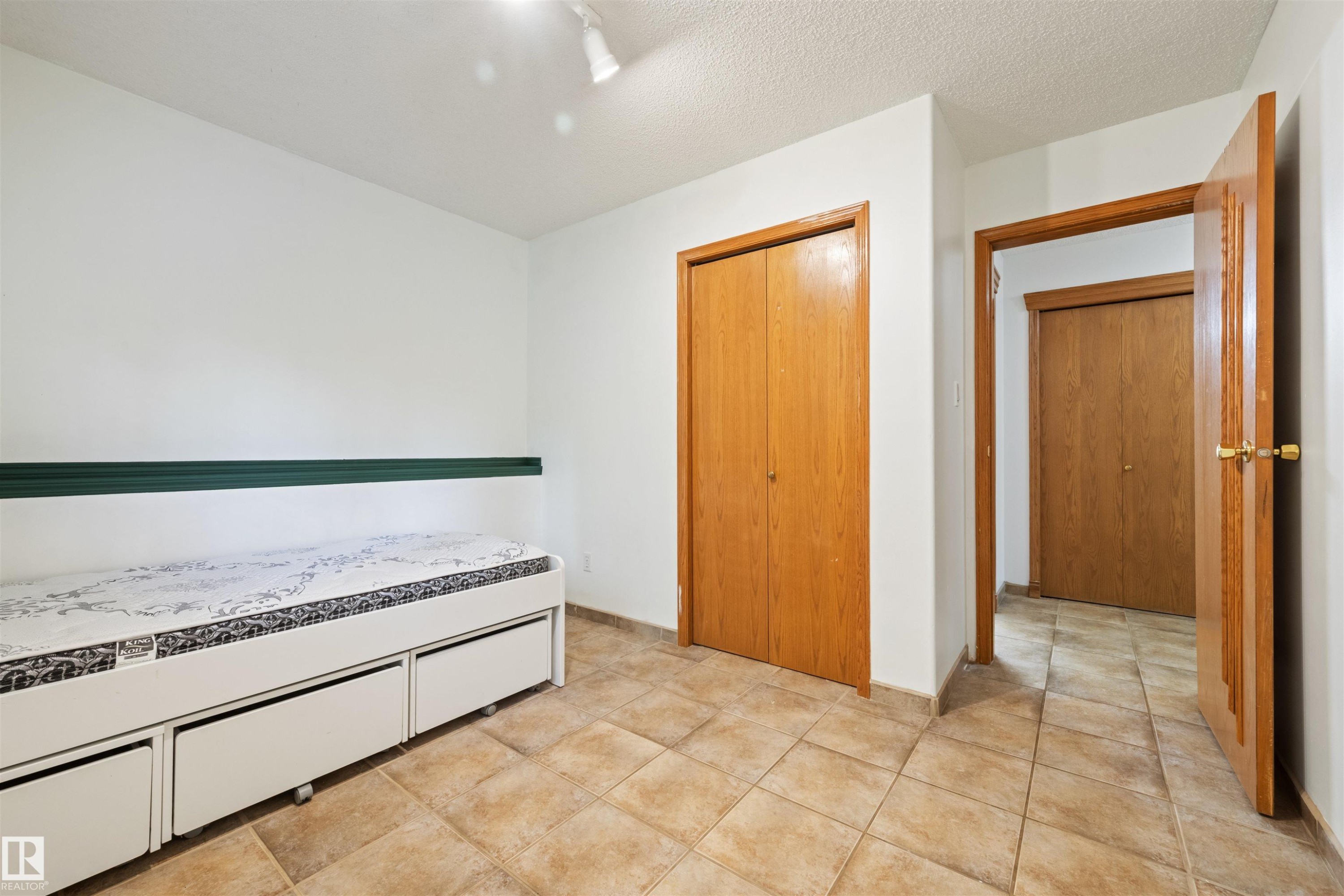 17219 113 Street, Edmonton, AB