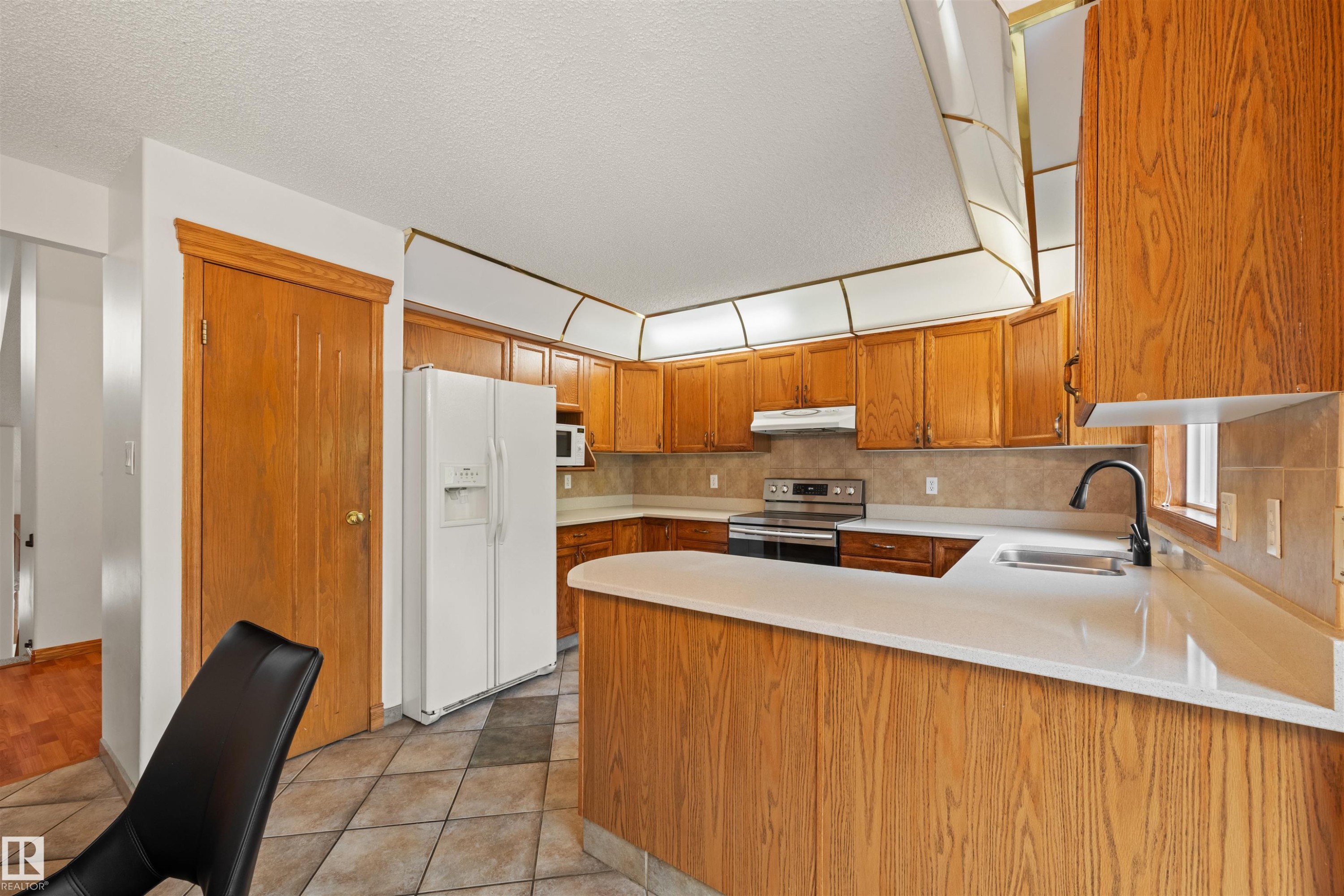 17219 113 Street, Edmonton, AB
