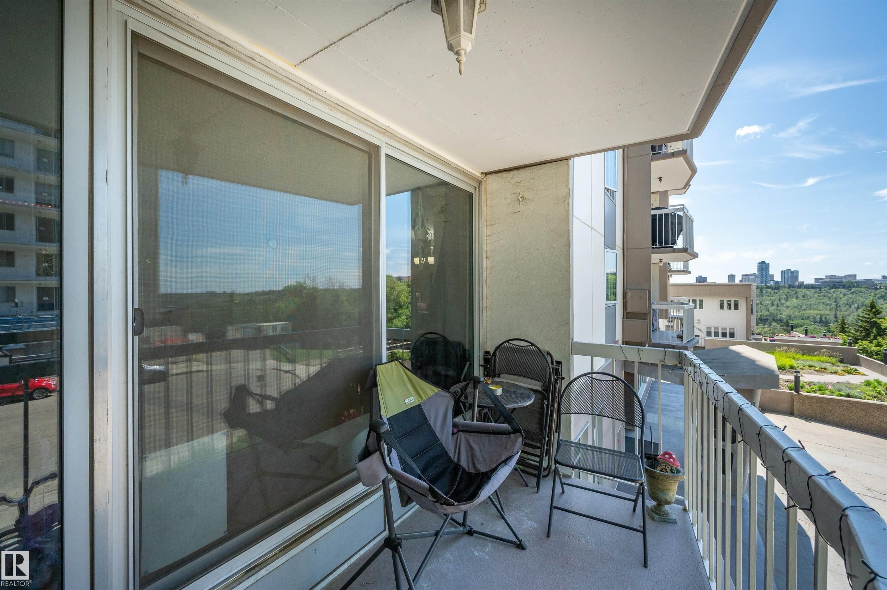 205 9835 113 Street, Edmonton, AB