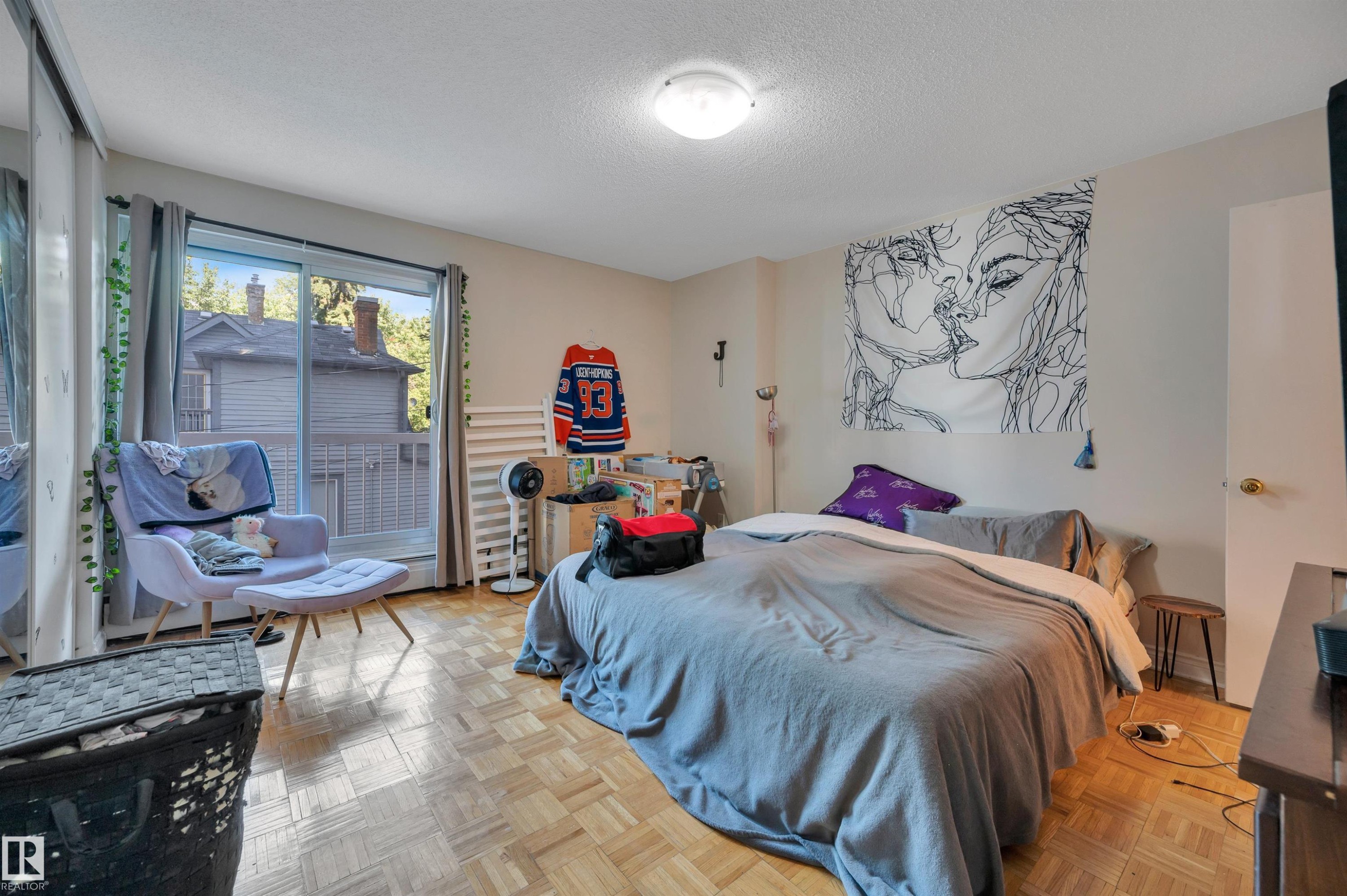 205 9835 113 Street, Edmonton, AB