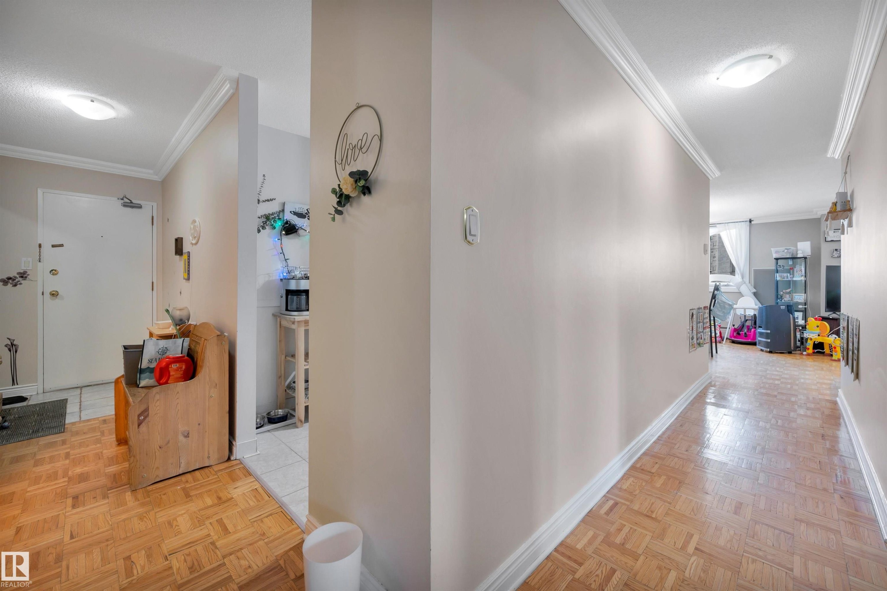 205 9835 113 Street, Edmonton, AB