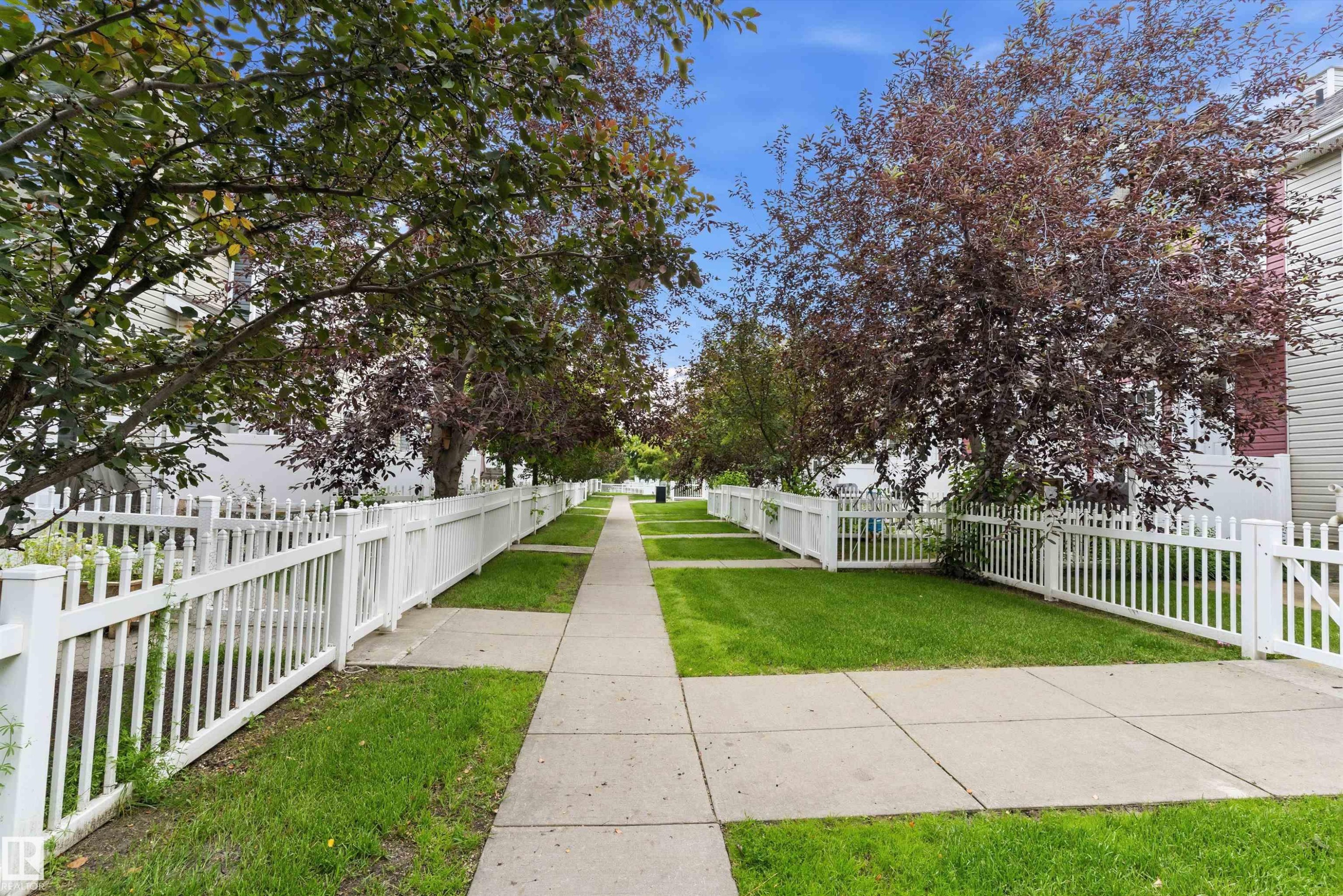 73 2051 Towne Centre Boulevard, Edmonton, AB