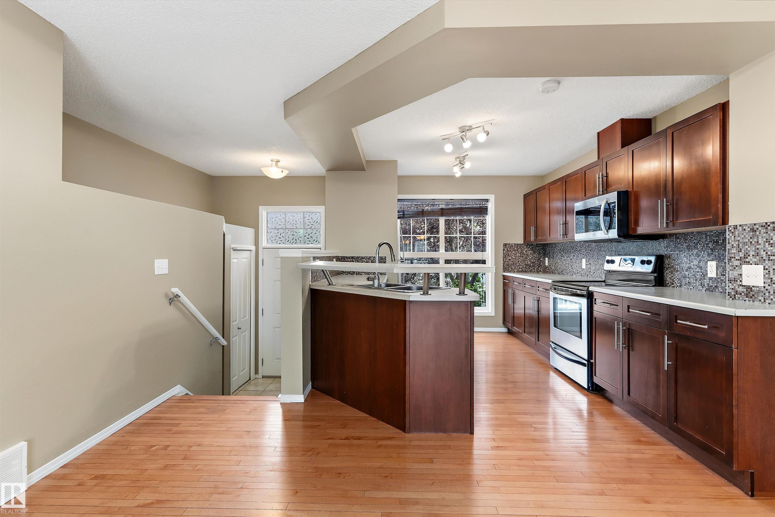 73 2051 Towne Centre Boulevard, Edmonton, AB