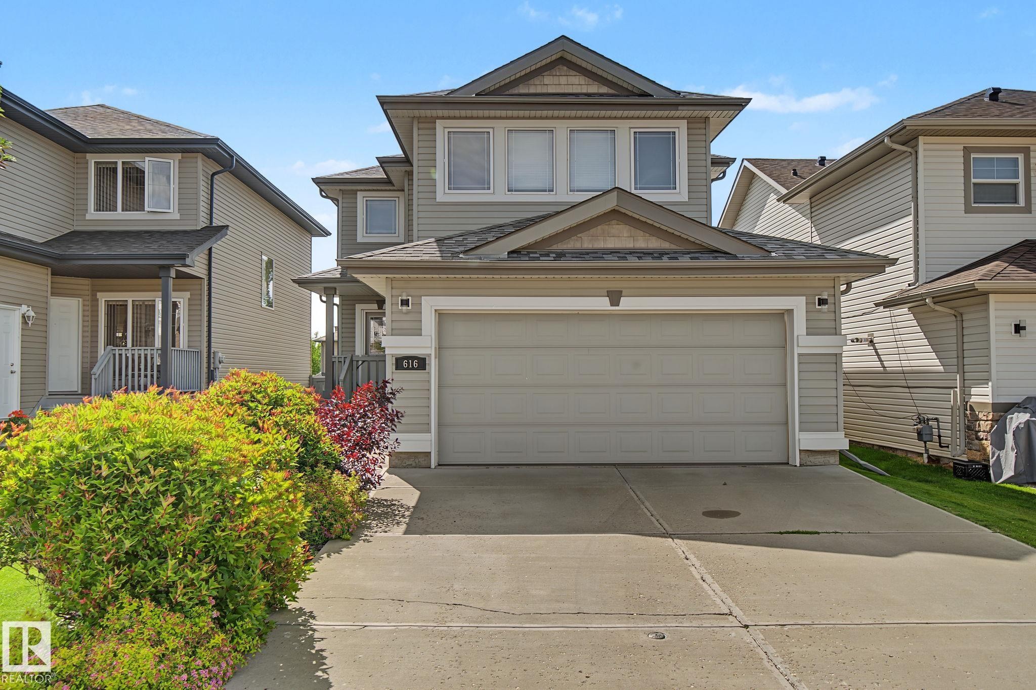 616 61 Street Sw, Edmonton, AB - Outdoor With Facade