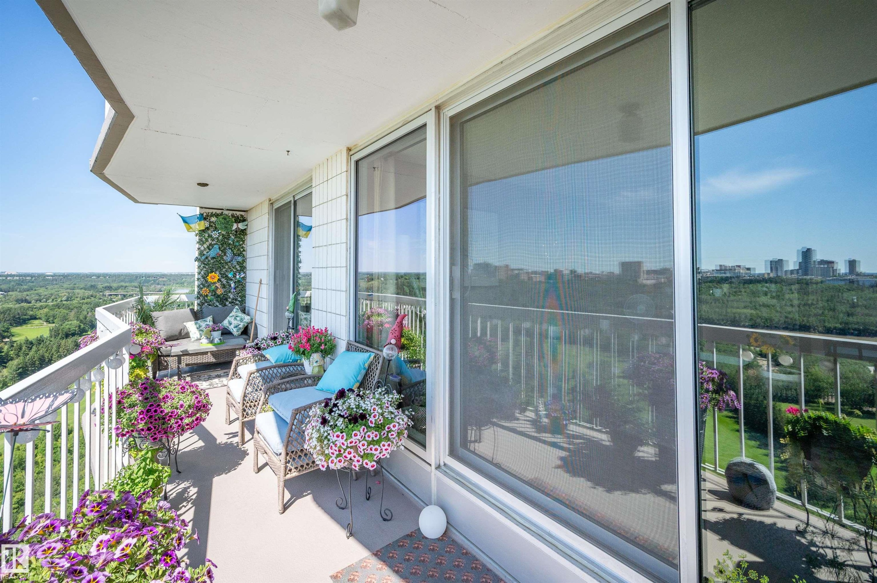 1402 9835 113 Street, Edmonton, AB