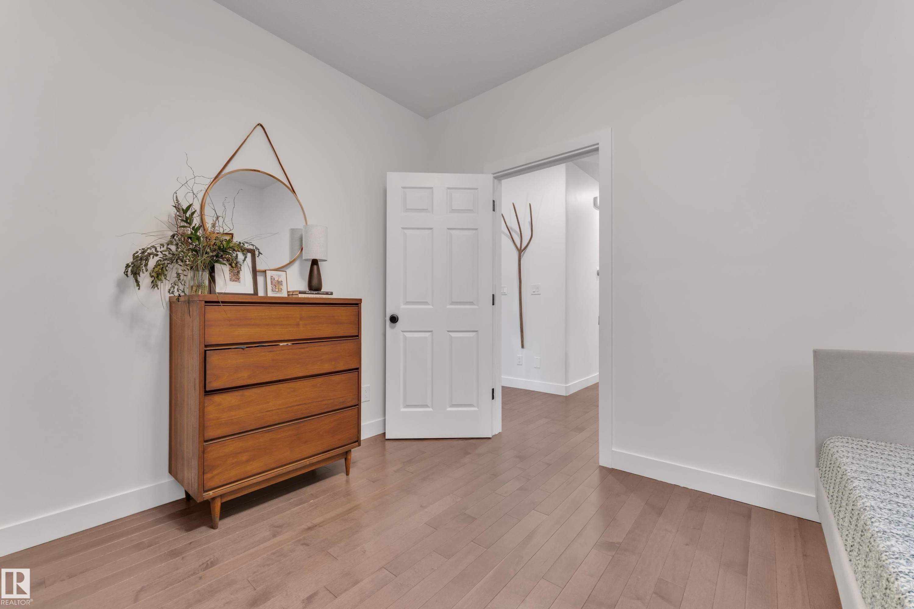 3722 Kidd Crescent Sw, Edmonton, AB - Indoor