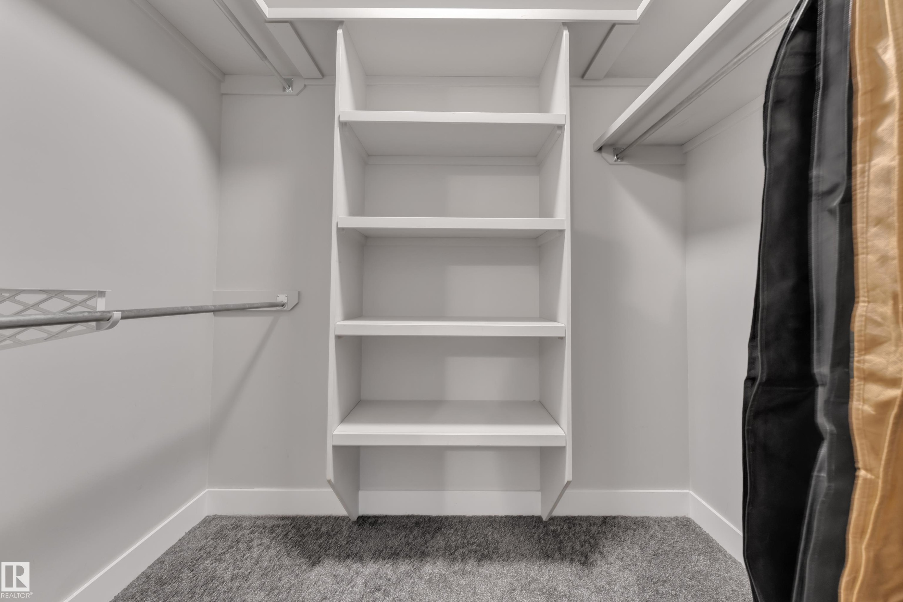 3722 Kidd Crescent Sw, Edmonton, AB - Indoor With Storage