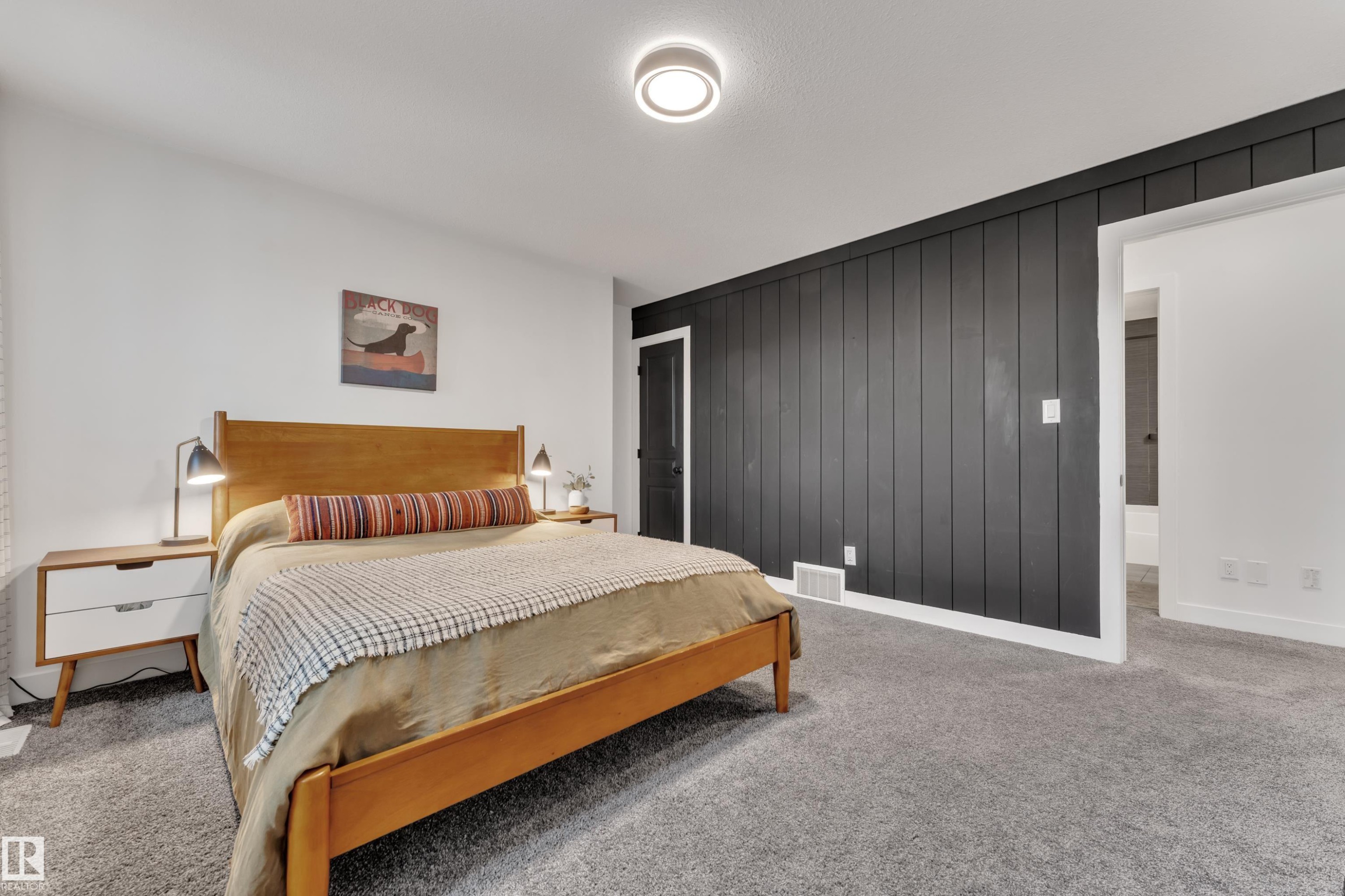 3722 Kidd Crescent Sw, Edmonton, AB - Indoor Photo Showing Bedroom