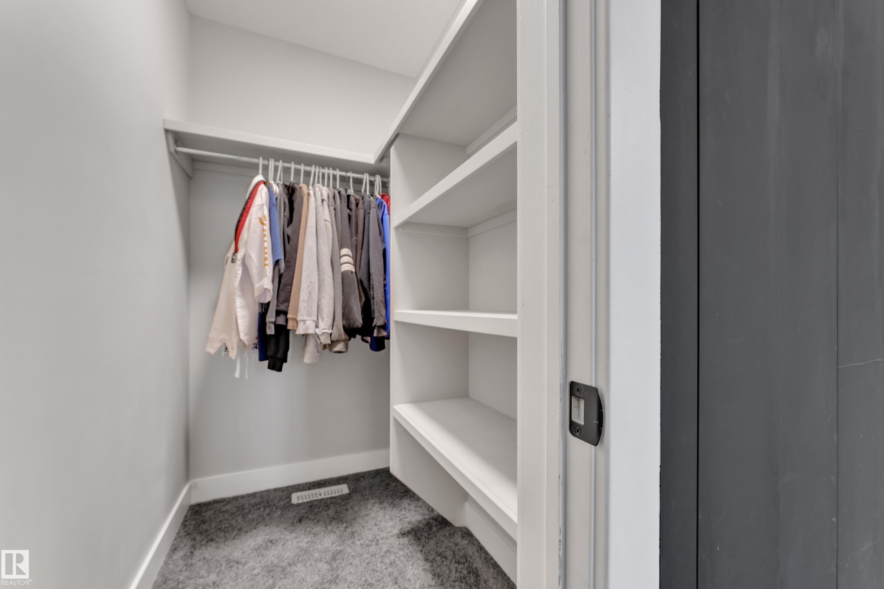 3722 Kidd Crescent Sw, Edmonton, AB - Indoor With Storage
