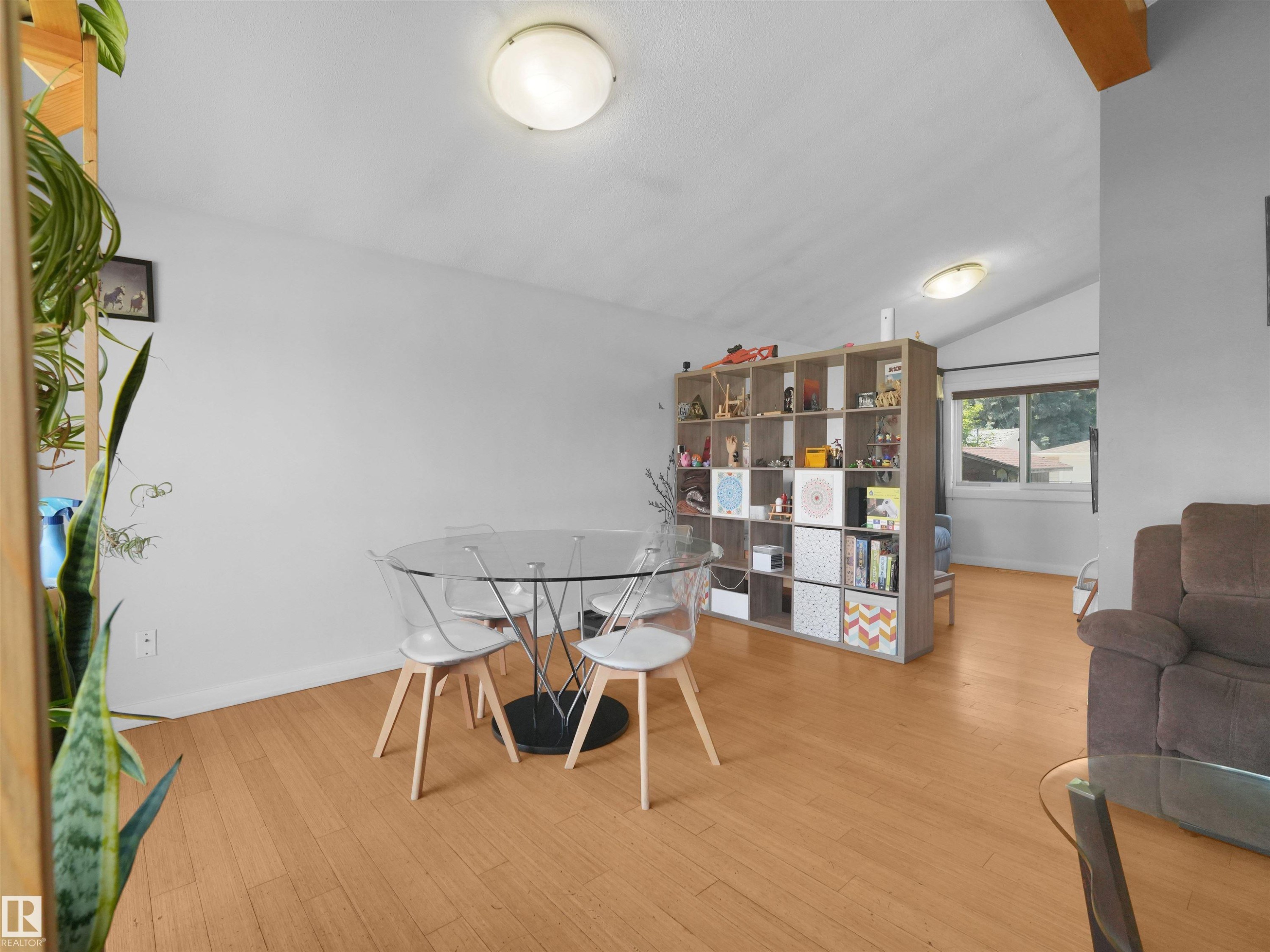 9256 75 Street, Edmonton, AB