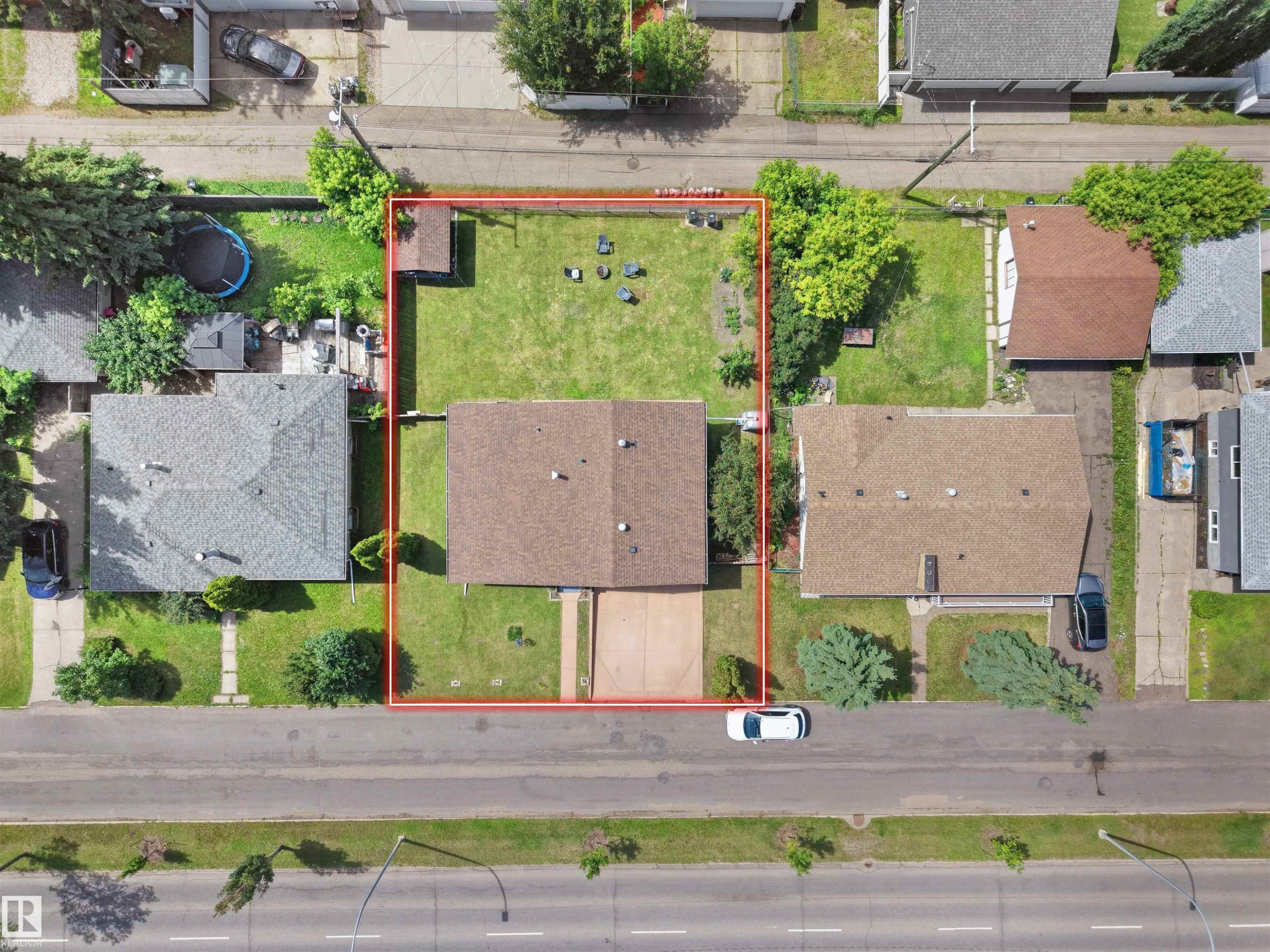 9256 75 Street, Edmonton, AB