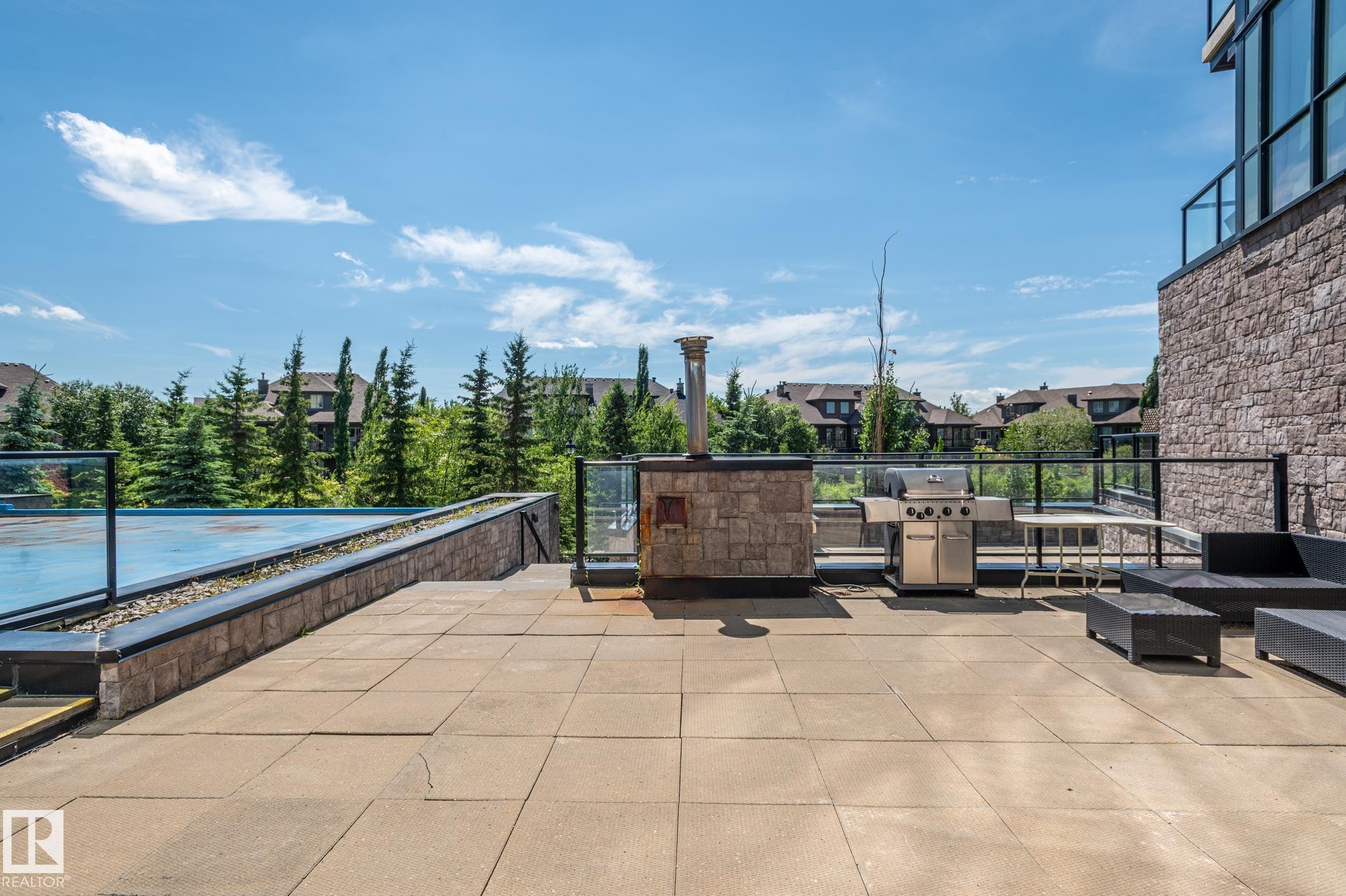 #305 5151 Windermere Bv Nw, Edmonton, AB - Outdoor