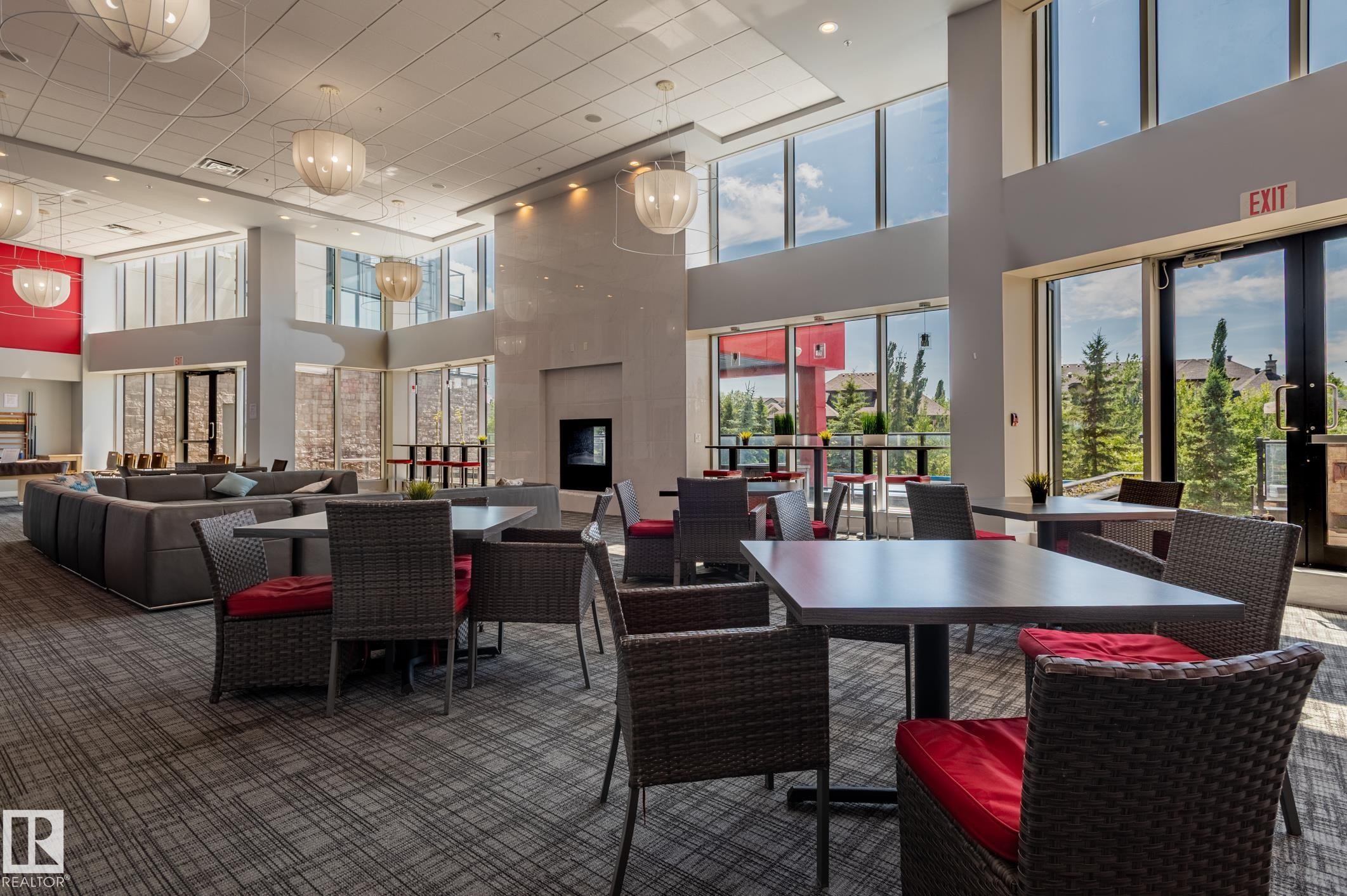 #305 5151 Windermere Bv Nw, Edmonton, AB - Indoor