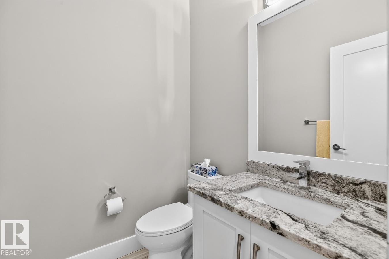 1706 Tanager Close Nw, Edmonton, AB - Indoor Photo Showing Bathroom