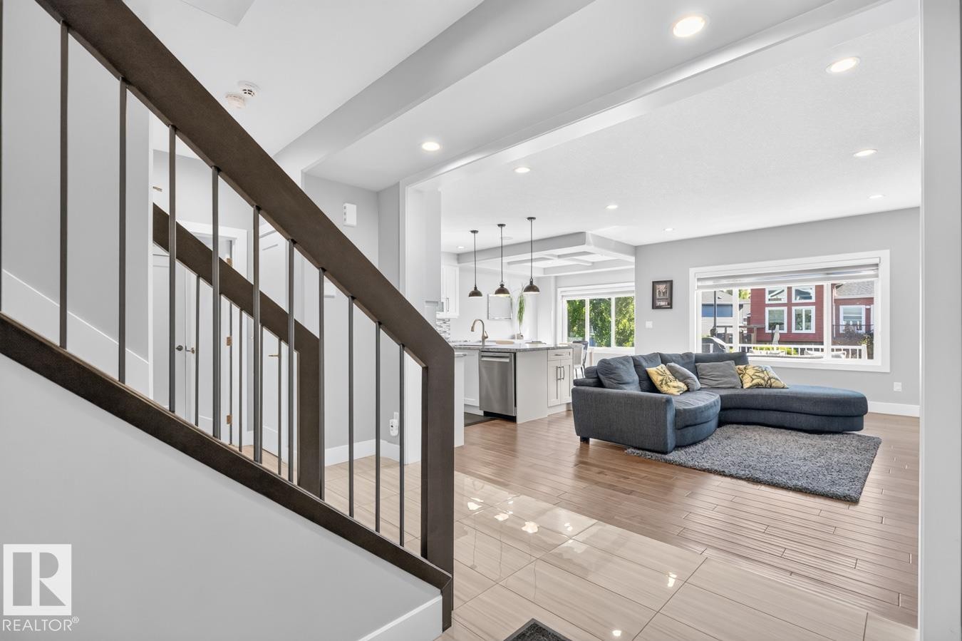 1706 Tanager Close Nw, Edmonton, AB - Indoor Photo Showing Other Room