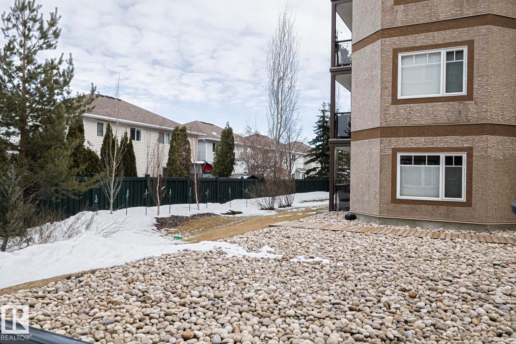 #111 2035 Grantham Co Nw, Edmonton, AB - Outdoor