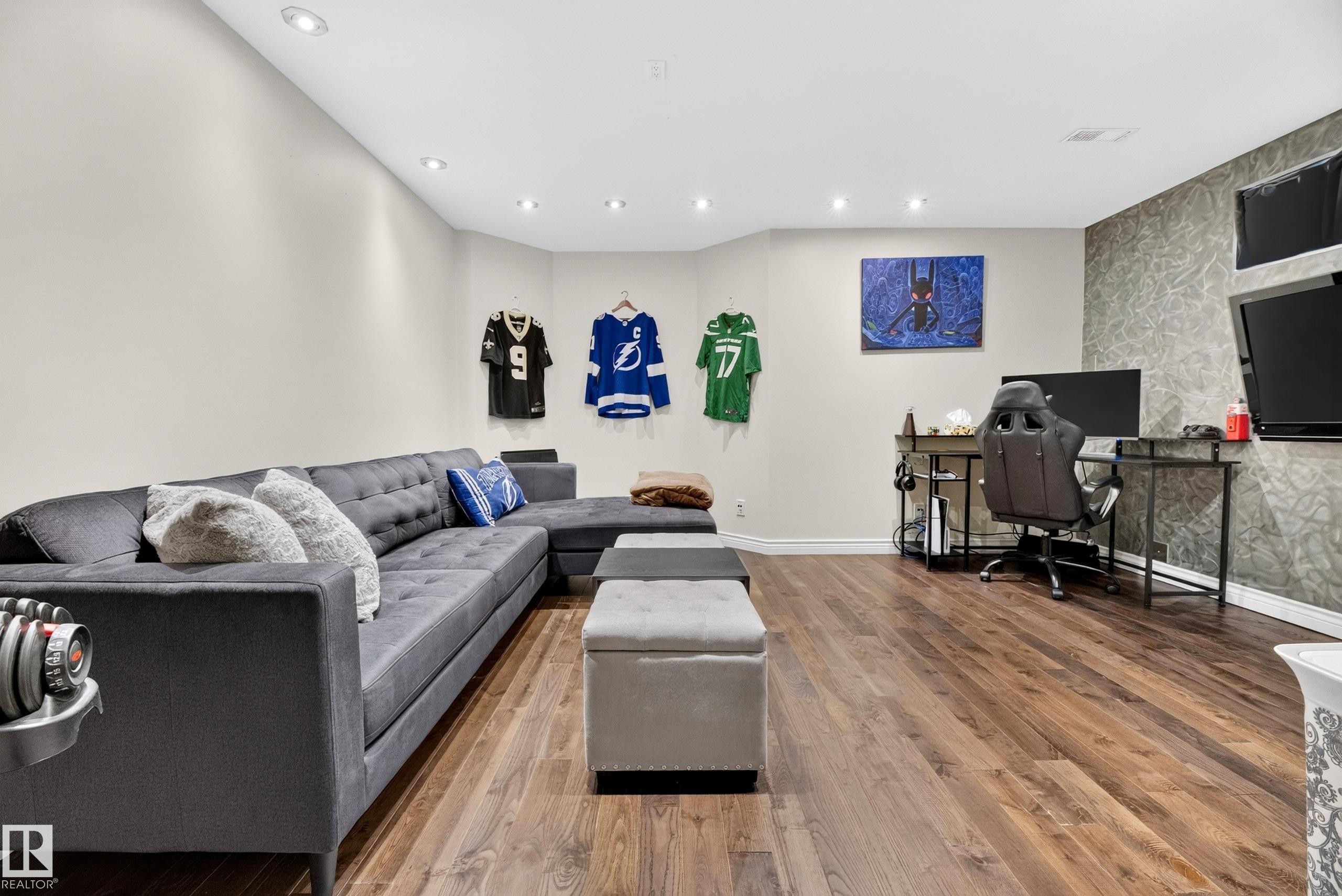 251 River Point(E) Nw, Edmonton, AB - Indoor