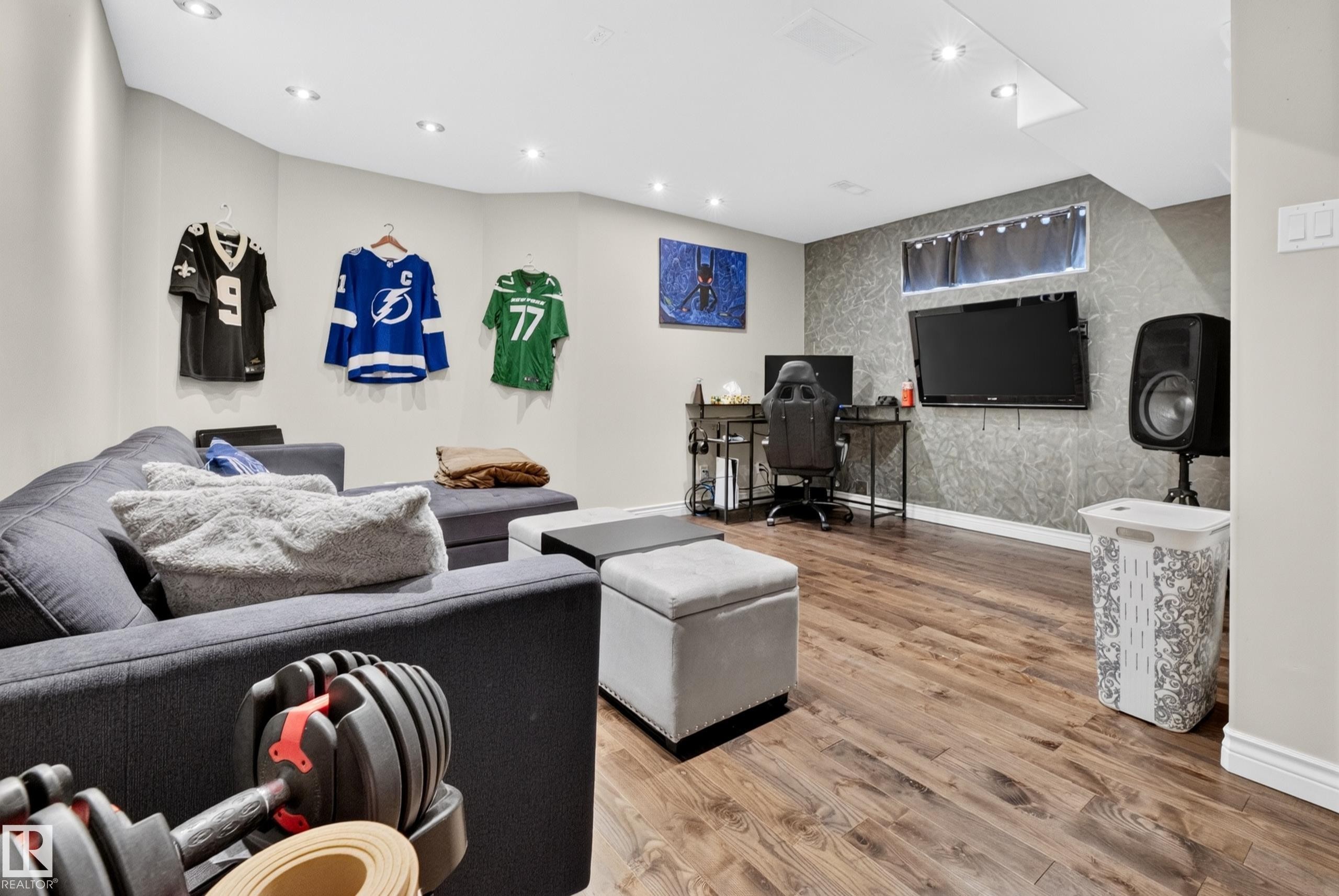 251 River Point(E) Nw, Edmonton, AB - Indoor
