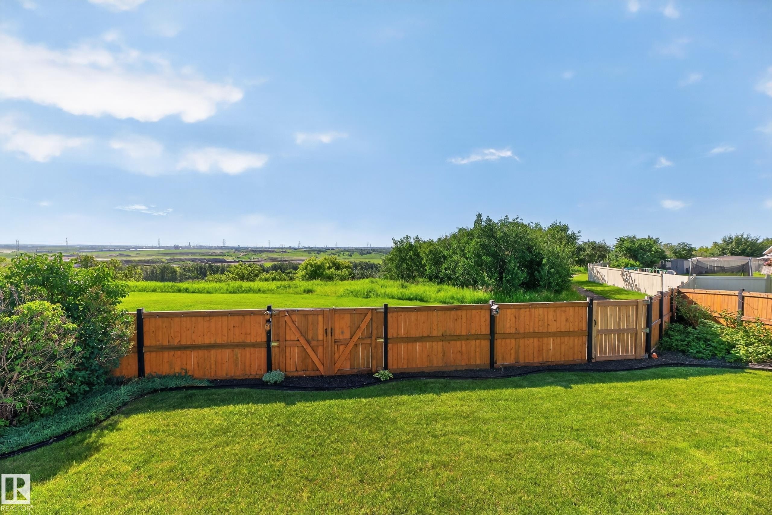 251 River Point(E) Nw, Edmonton, AB - Outdoor