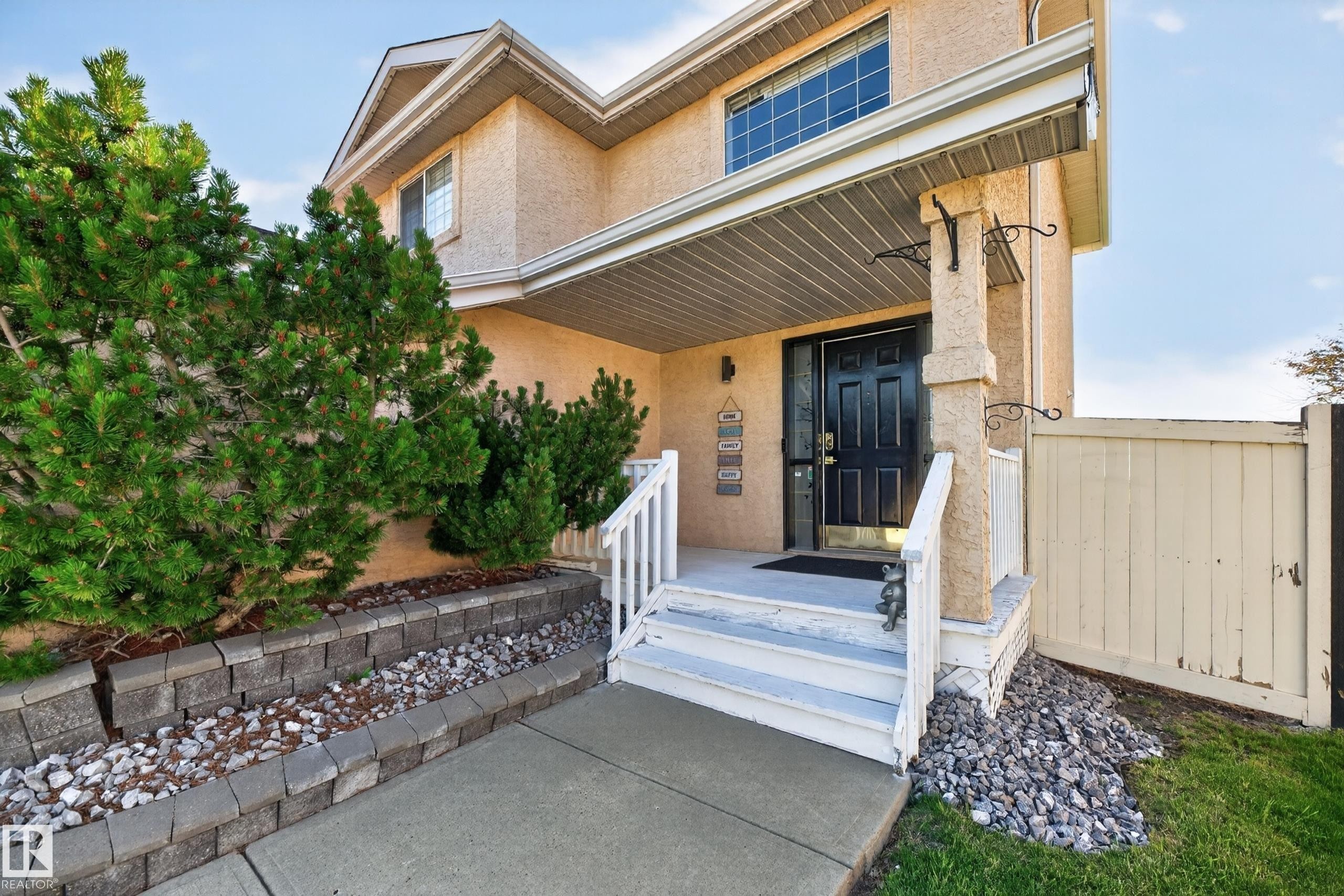 251 River Point(E) Nw, Edmonton, AB - Outdoor