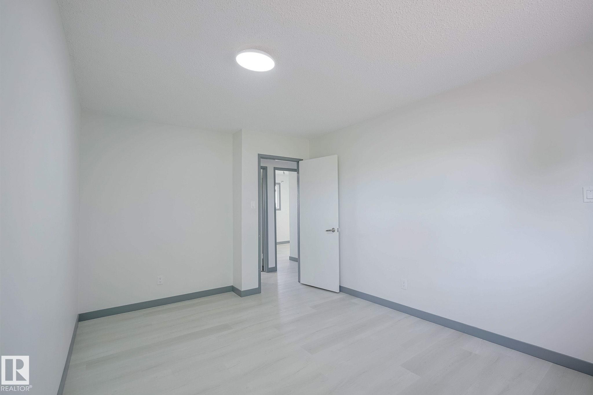 894 Millbourne Road E, Edmonton, AB
